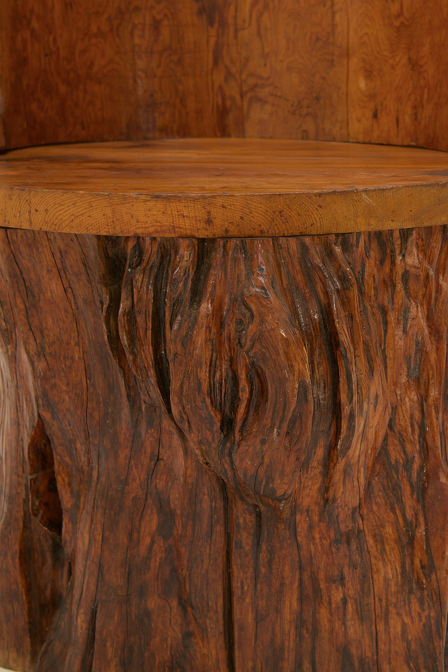 Primitive_Stump_Chair