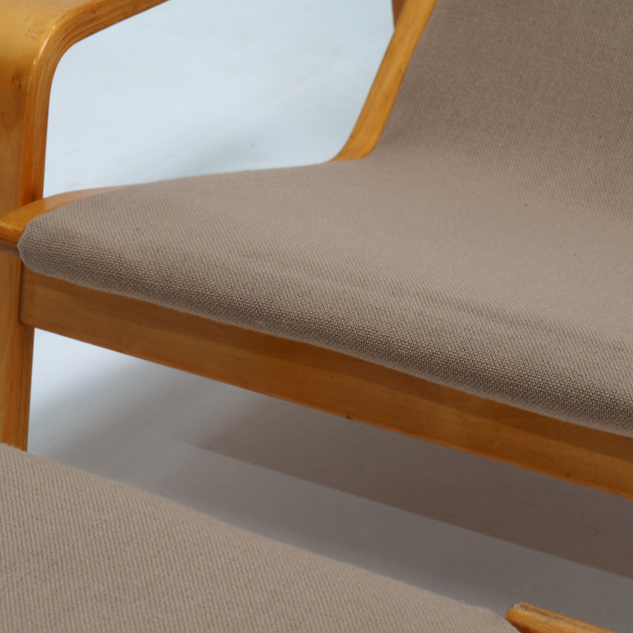 Set_of_Ilmari_Lappalainen_Lounge_Chair_with_Ottoman,_Finland_1963_(1980s_Production)