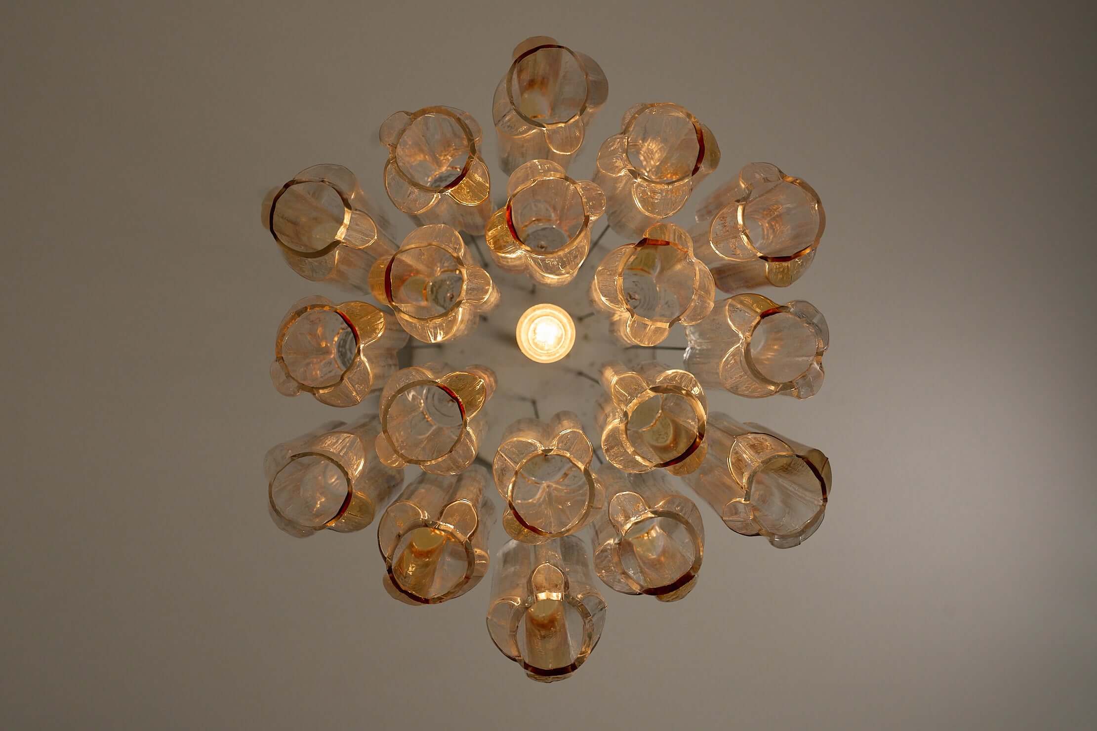 'Quadrifoglio'_Pendant_Light,_VeArt,_Murano_Glass_&_Metal,_1970s,_Italy