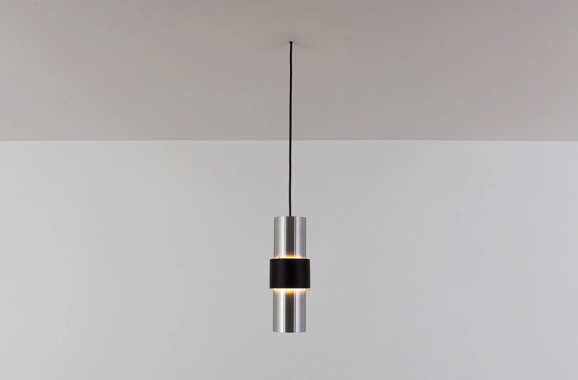 Raak_B-1198_Vintage_Aluminium_Pendant_Light,_Late_1960s,_Netherlands