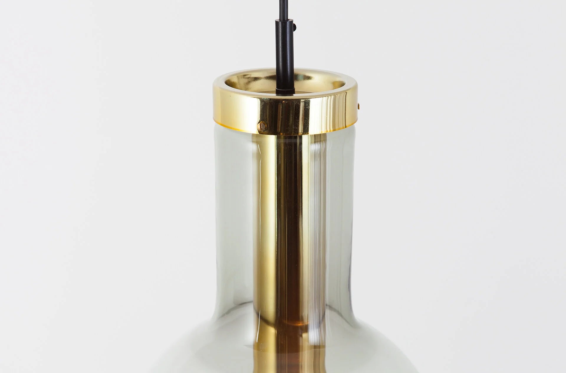 Raak_Maxi_Bulb_Medium_Smoked_Glass_Pendant_Light,_Early_1960s,_Netherlands