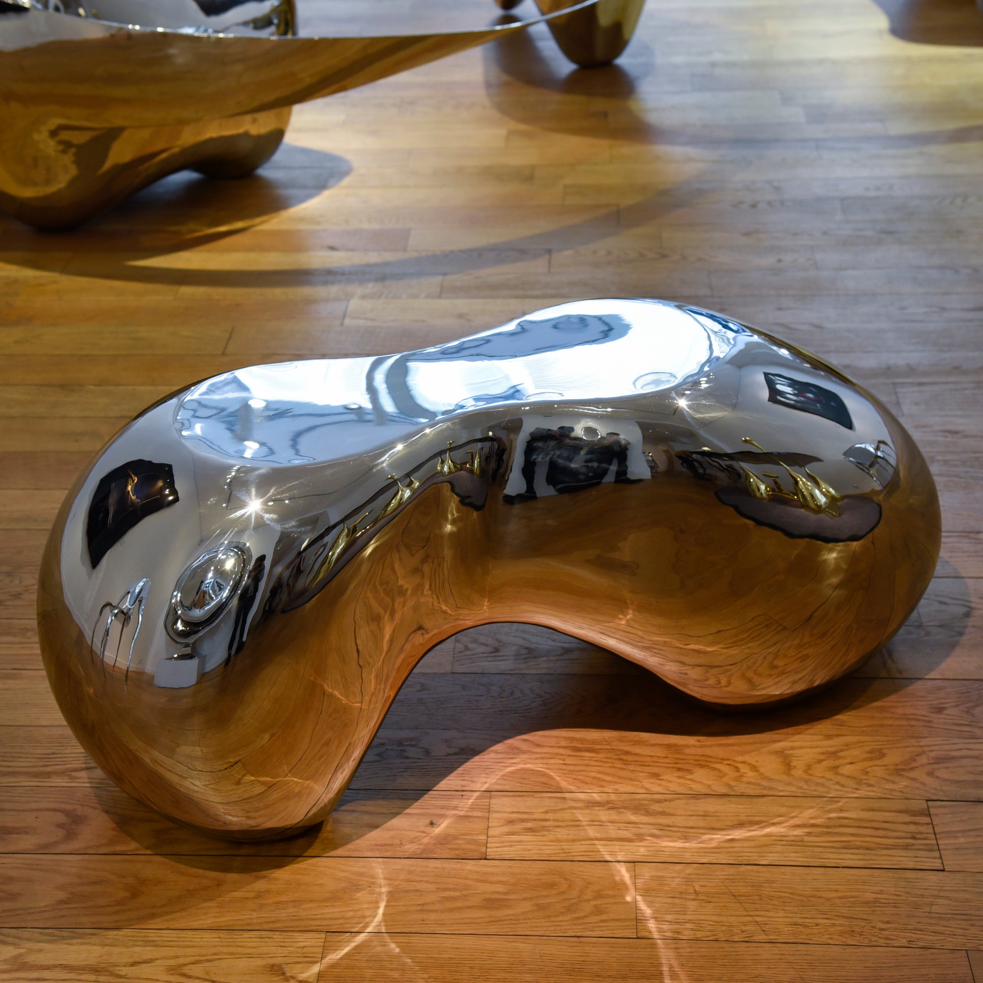 Radius_Side_Table_by_Olivier_Moravik