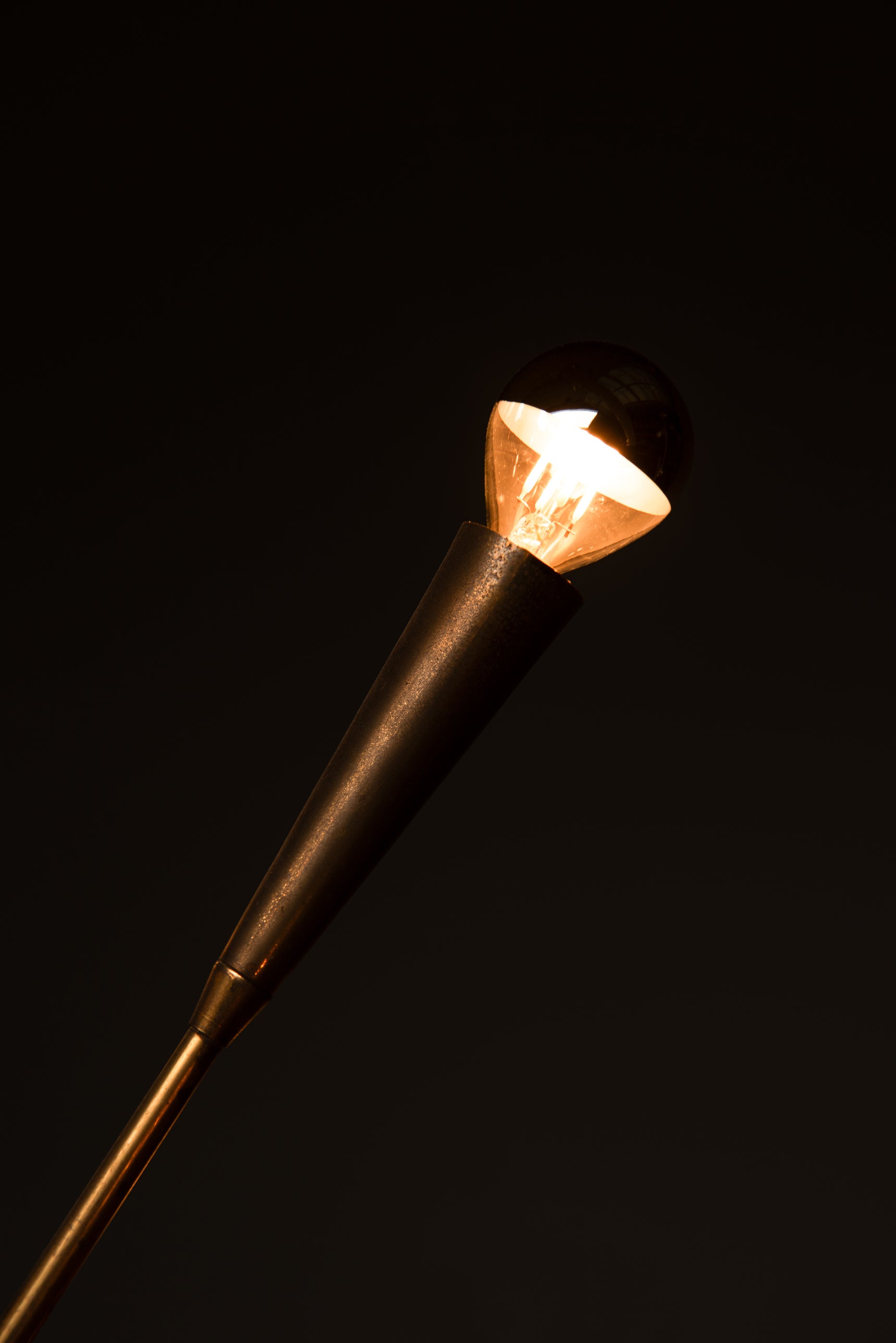 Sputnik_Floor_Lamp_by_Stilnovo_from_1950s_Italy