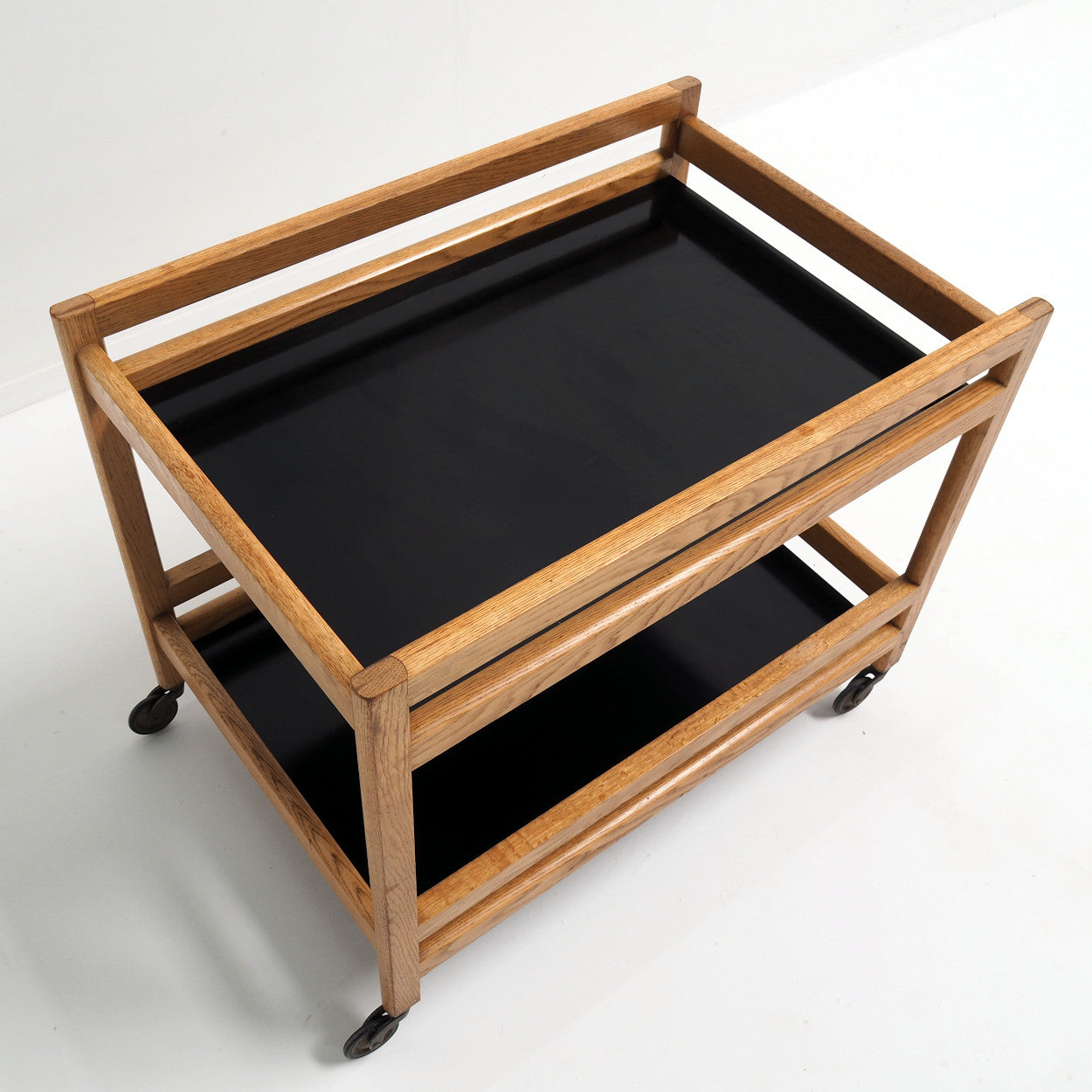 Rare_1960s_Trolley_by_Børge_Mogensen_for_Frederica_Stolefabrik