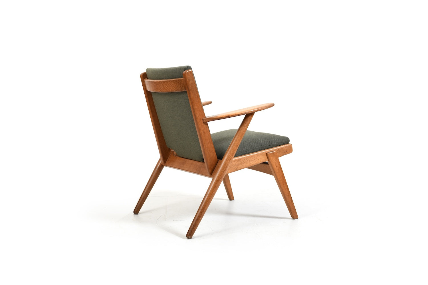 Rare_Arne_Wahl_Iversen_Easy_Chair,_Model_14