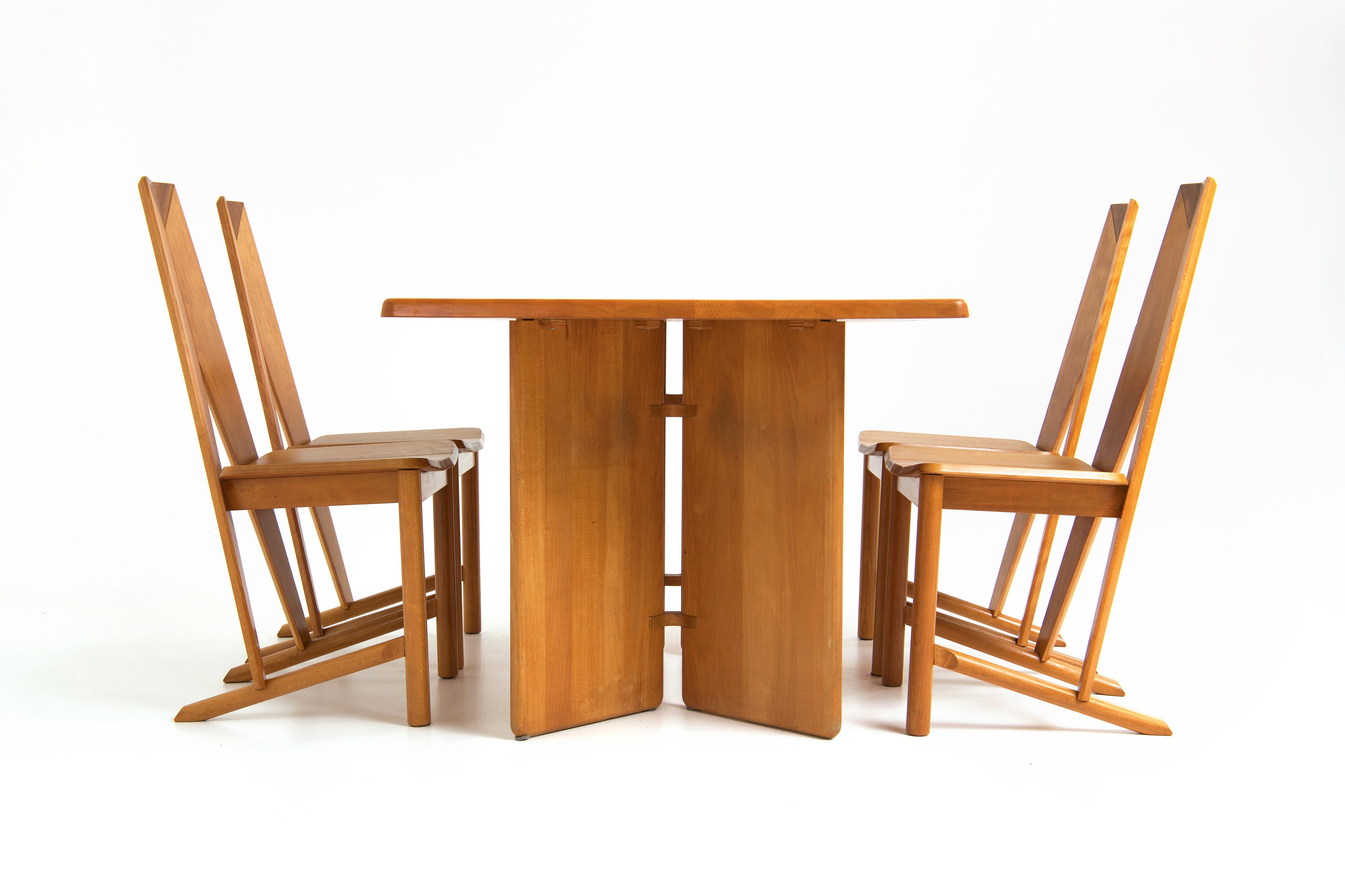 Set_of_4_Dinning_Chair_and_Table_by_Søren_Nissen_&_Ebbe_Gehl