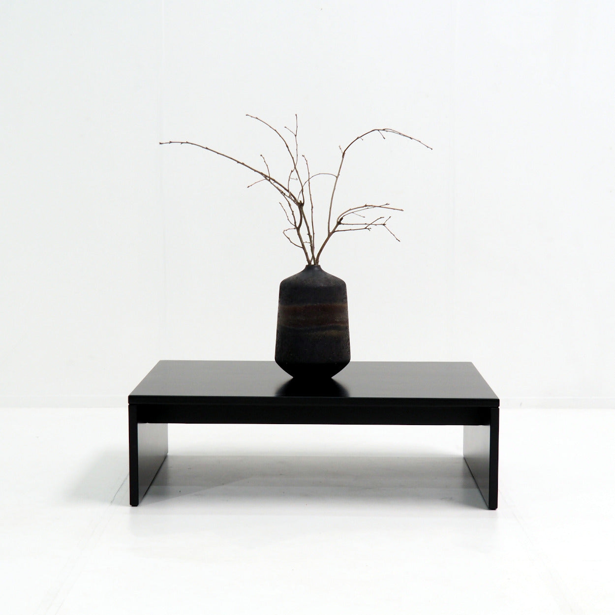 Gerrit_Rietveld_TZ77_Coffee_Table_for_’t_Spectrum,_Netherlands_1968–1970