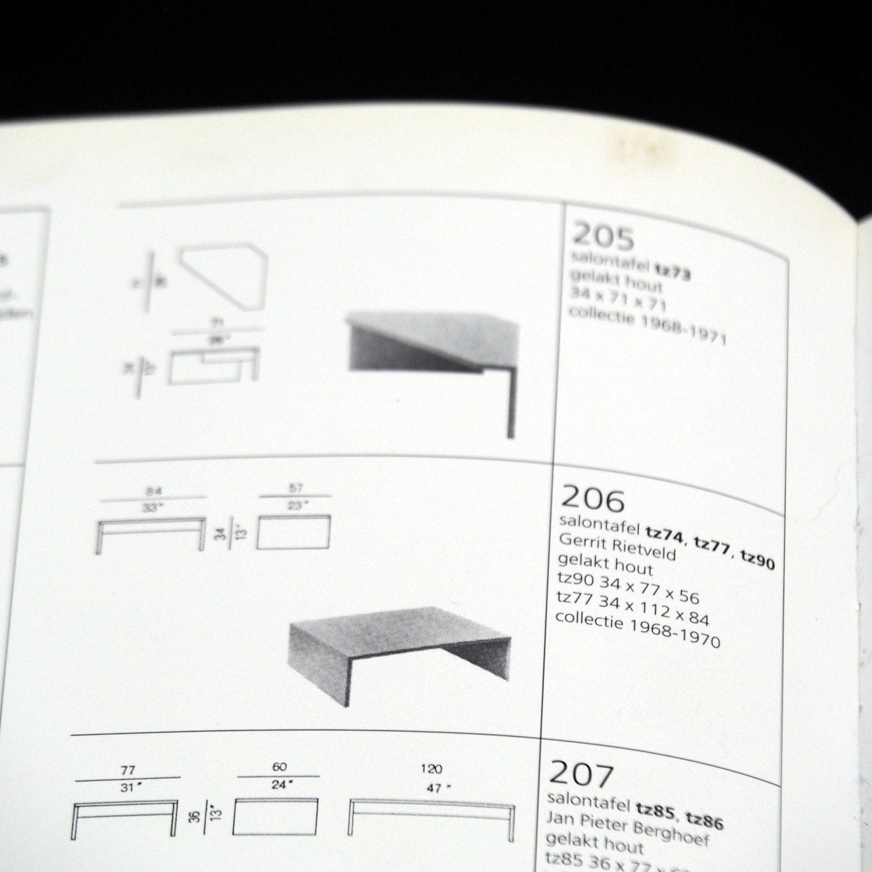 Gerrit_Rietveld_TZ77_Coffee_Table_for_’t_Spectrum,_Netherlands_1968–1970