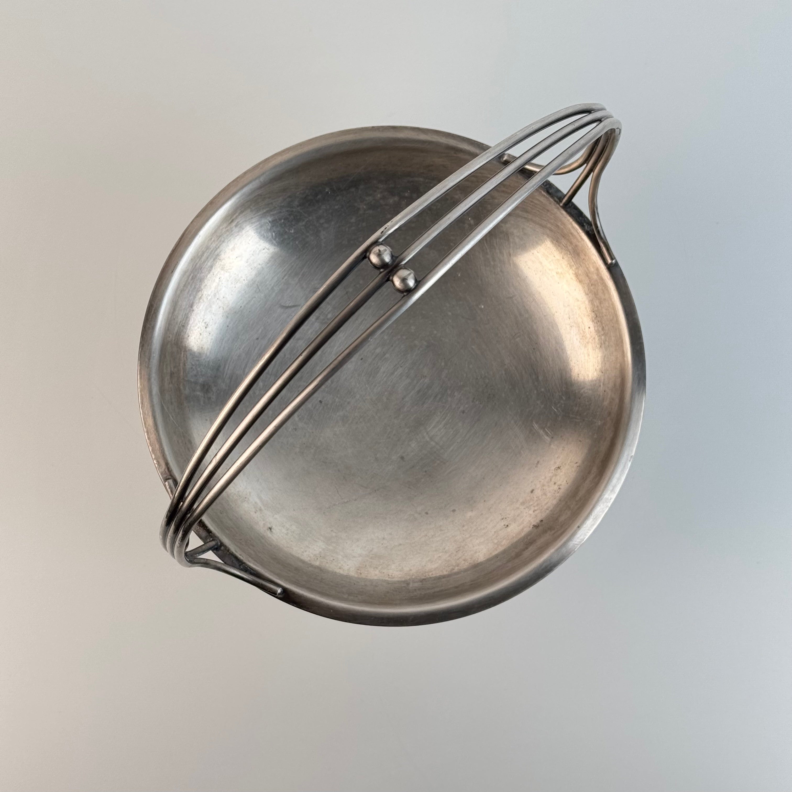 1930s_Silver-Plated_Fruit_Stand_by_Gio_Ponti_for_Arthur_Krupp_Milano,_Hotel_Royal_Riccione