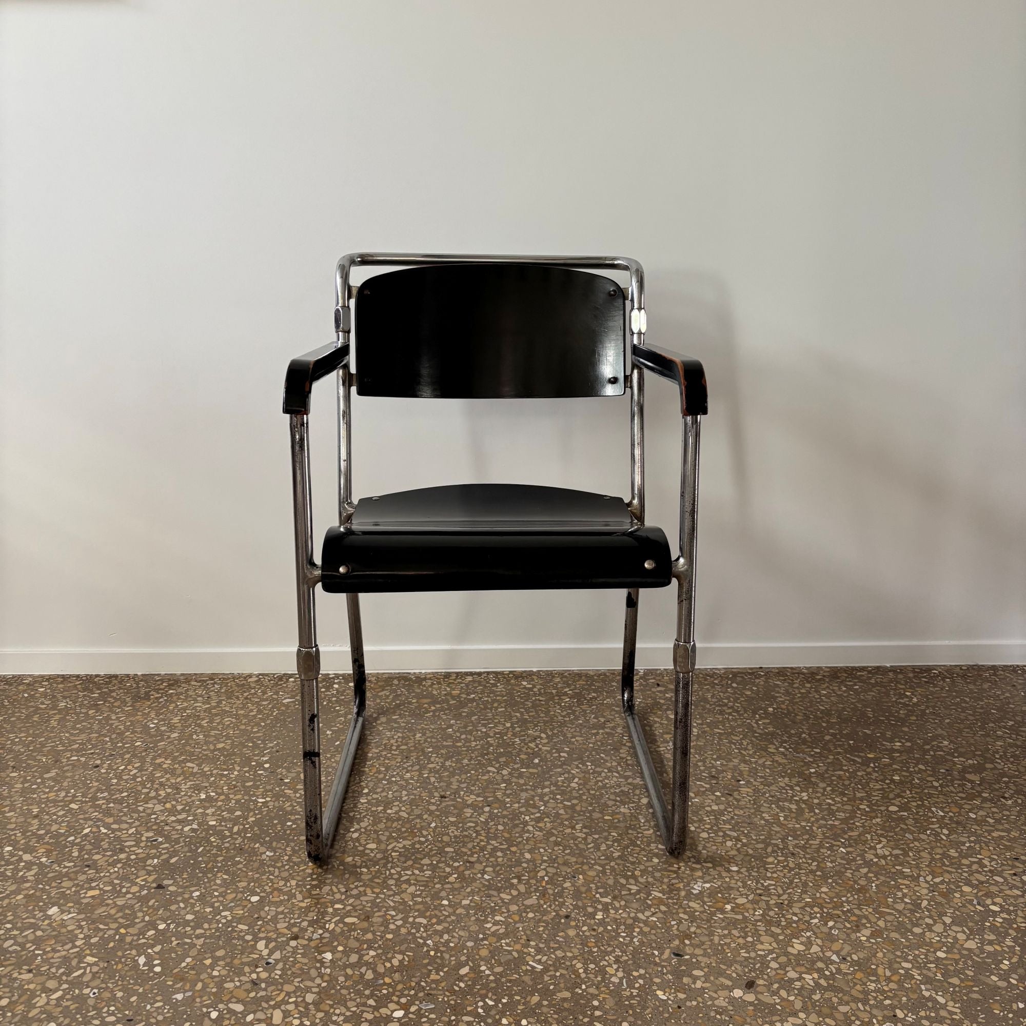 Rare_Model_A_R_Tubular_Steel_Armchair_by_Hermann_Friedrich_Mertens_for_UMS_Pastoe_and_HOPMI,_1932
