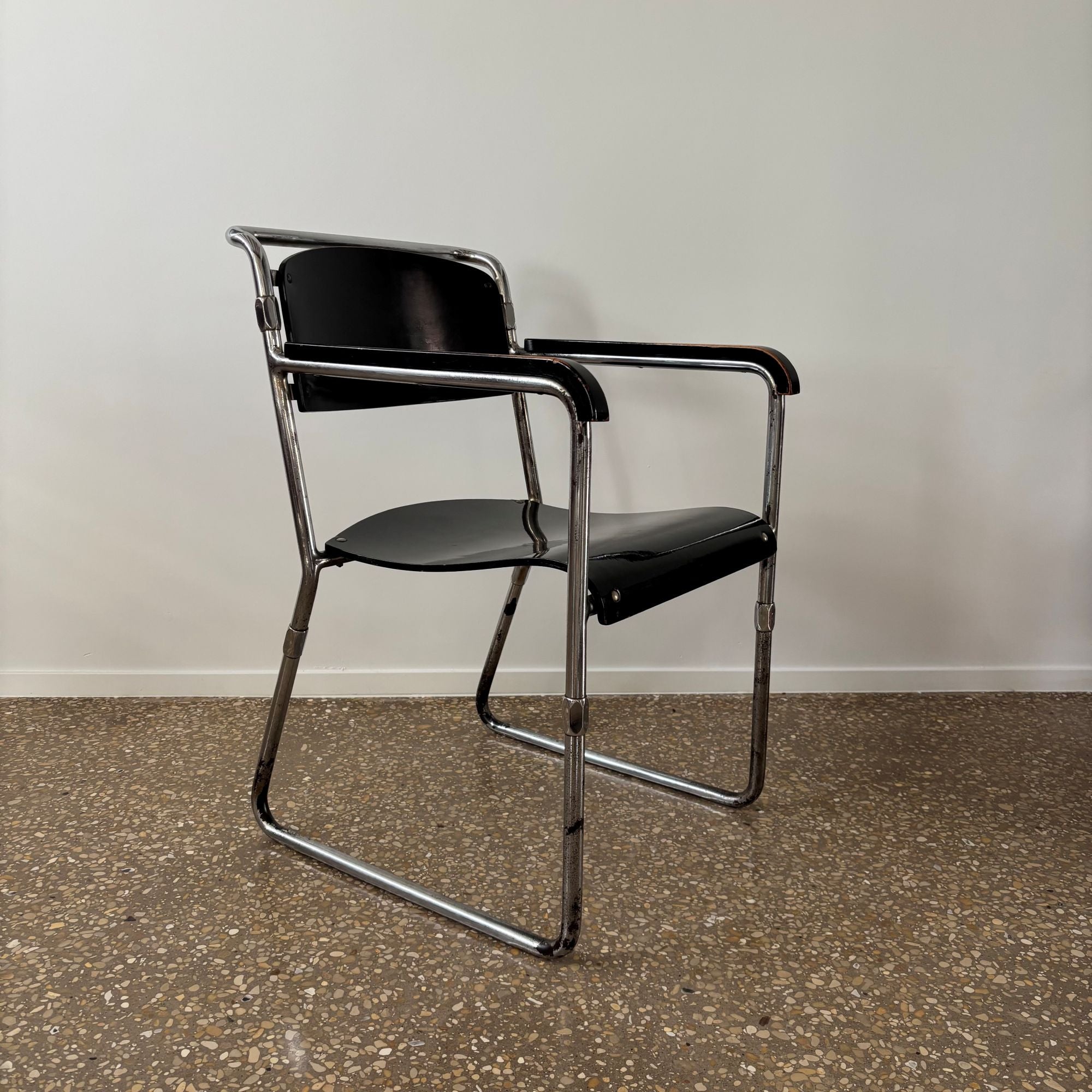 Rare_Model_A_R_Tubular_Steel_Armchair_by_Hermann_Friedrich_Mertens_for_UMS_Pastoe_and_HOPMI,_1932