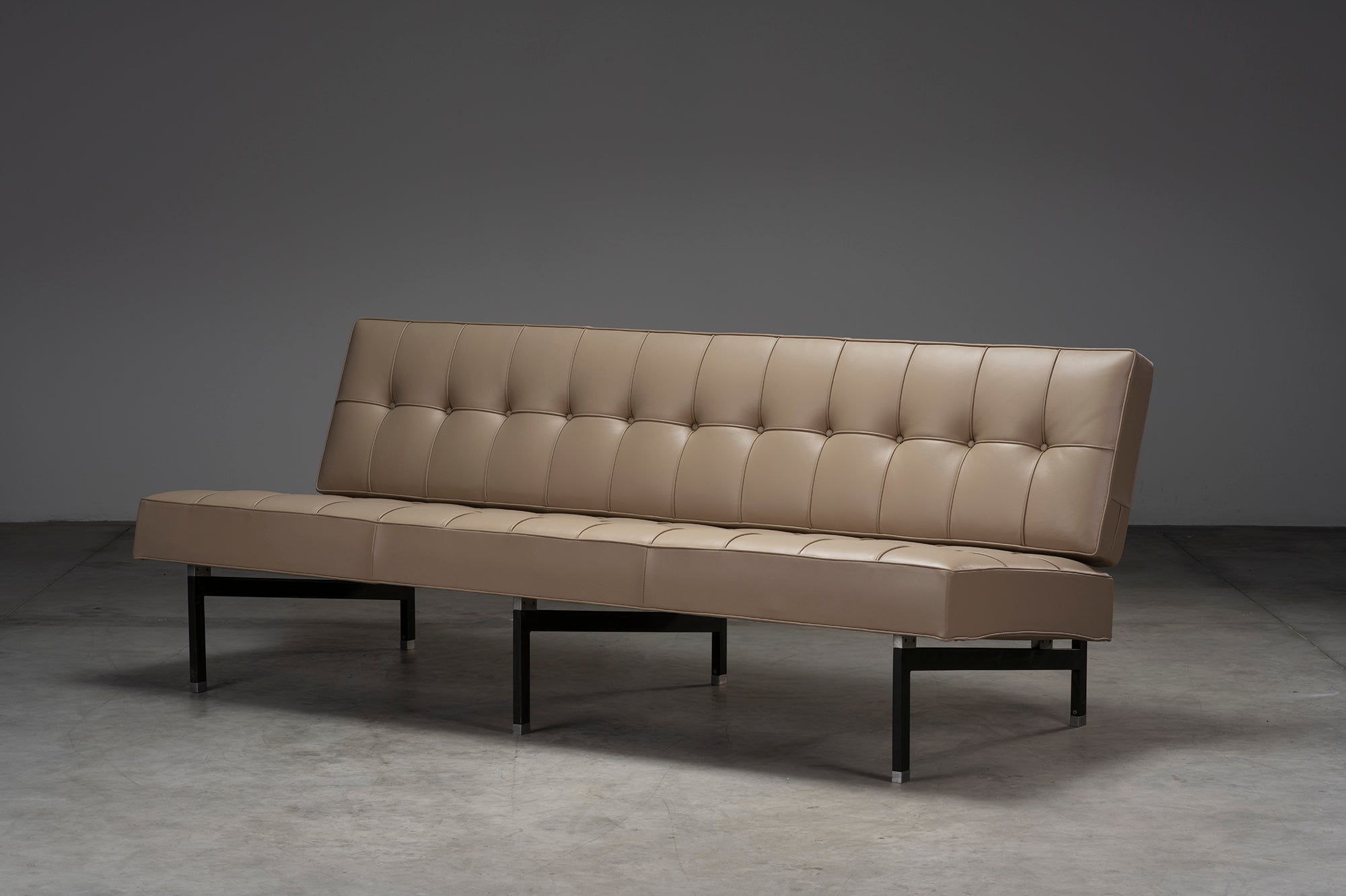 Sofa_MIM_Roma_Semi-Aniline_Leather_Metal_Base_1960s_Italy
