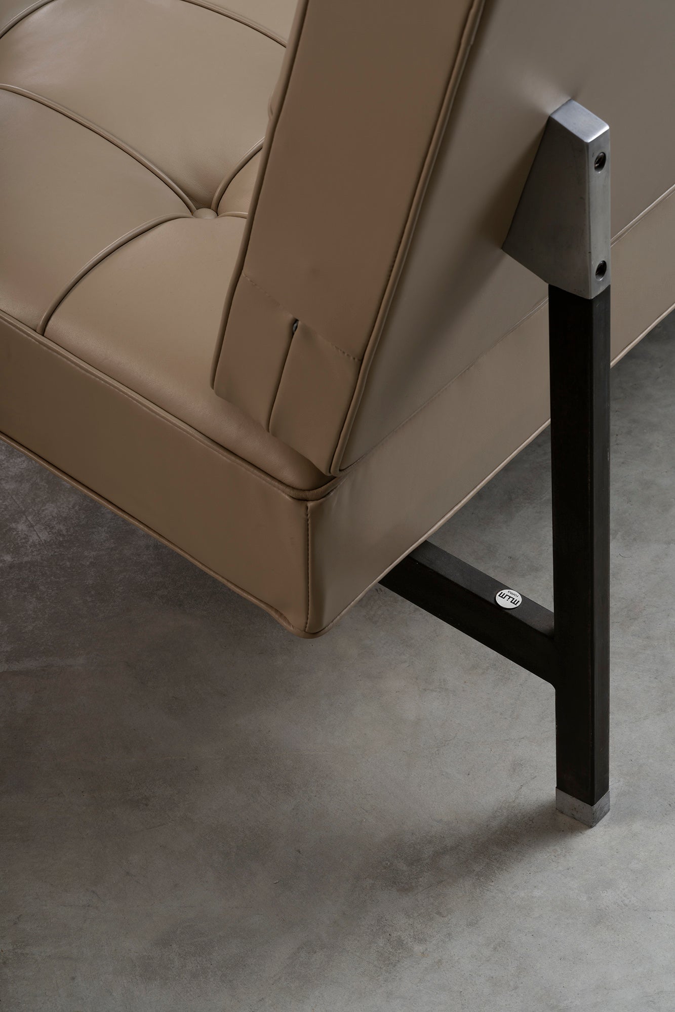 Sofa_MIM_Roma_Semi-Aniline_Leather_Metal_Base_1960s_Italy