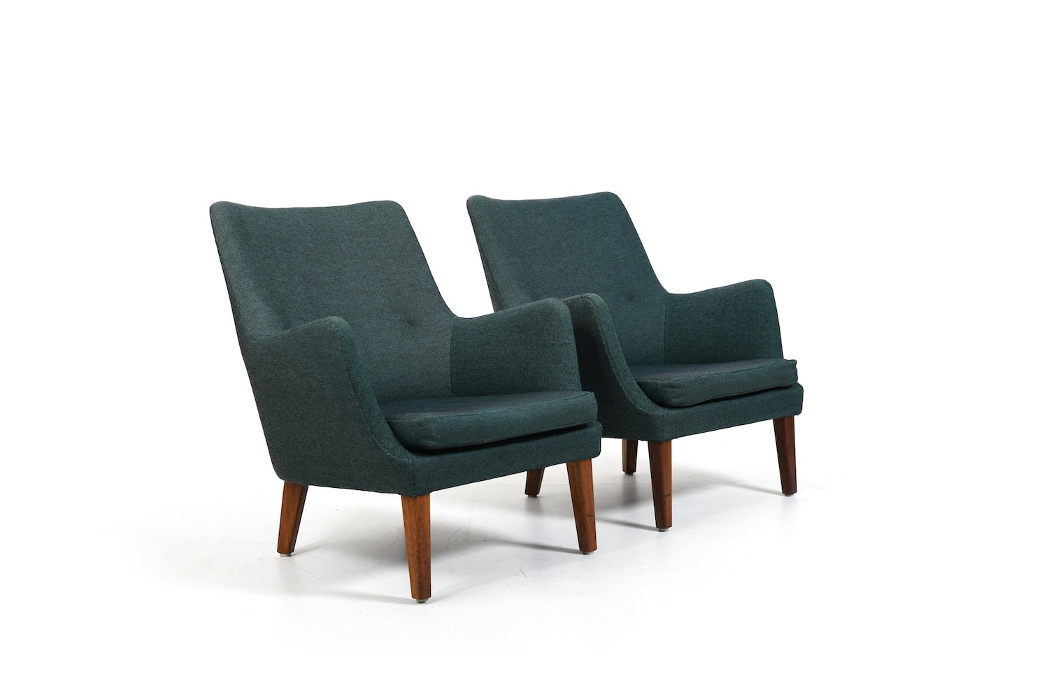 Set_of_2_AV-53_Easychairs_by_Arne_Vodder_1953