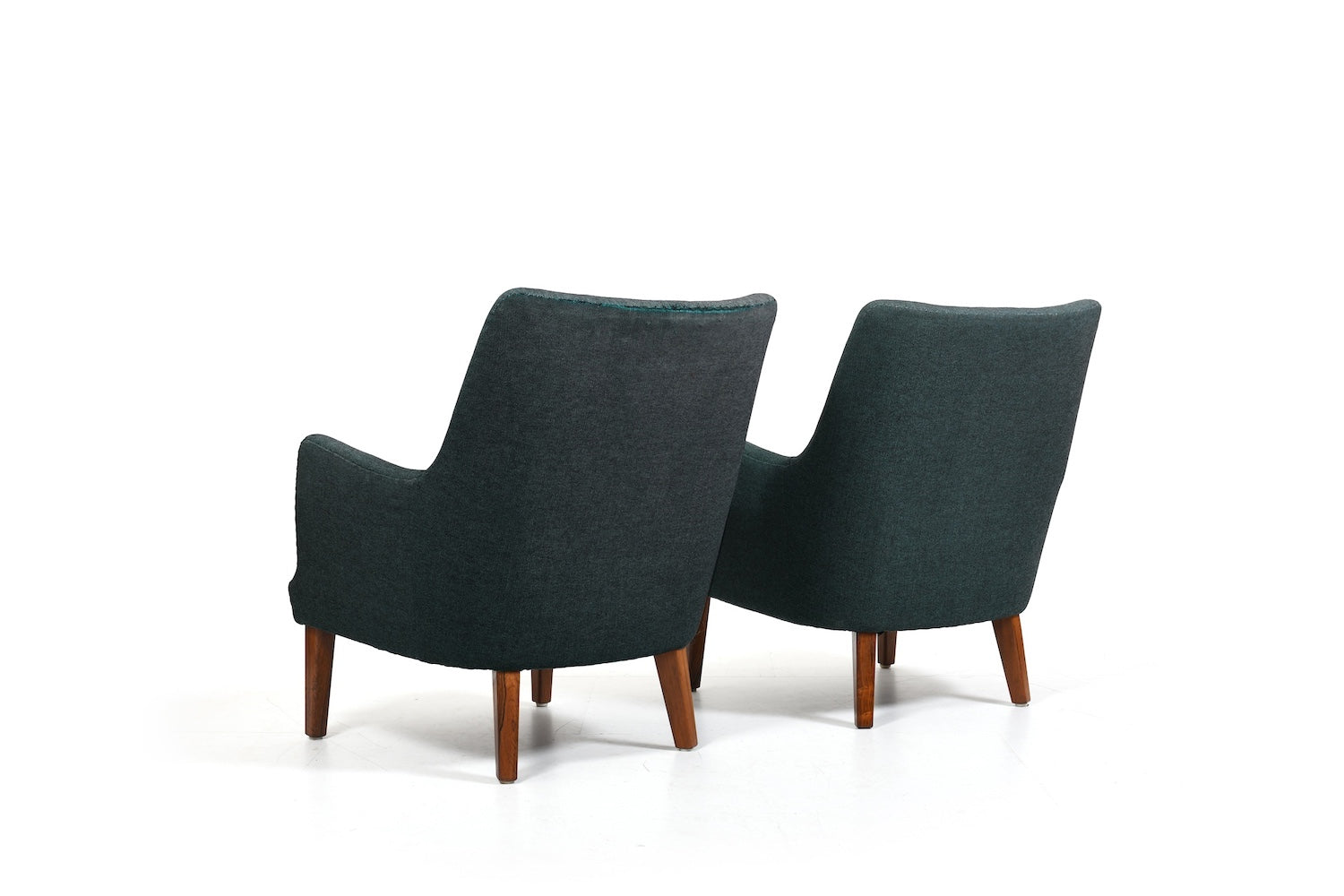 Set_of_2_AV-53_Easychairs_by_Arne_Vodder_1953