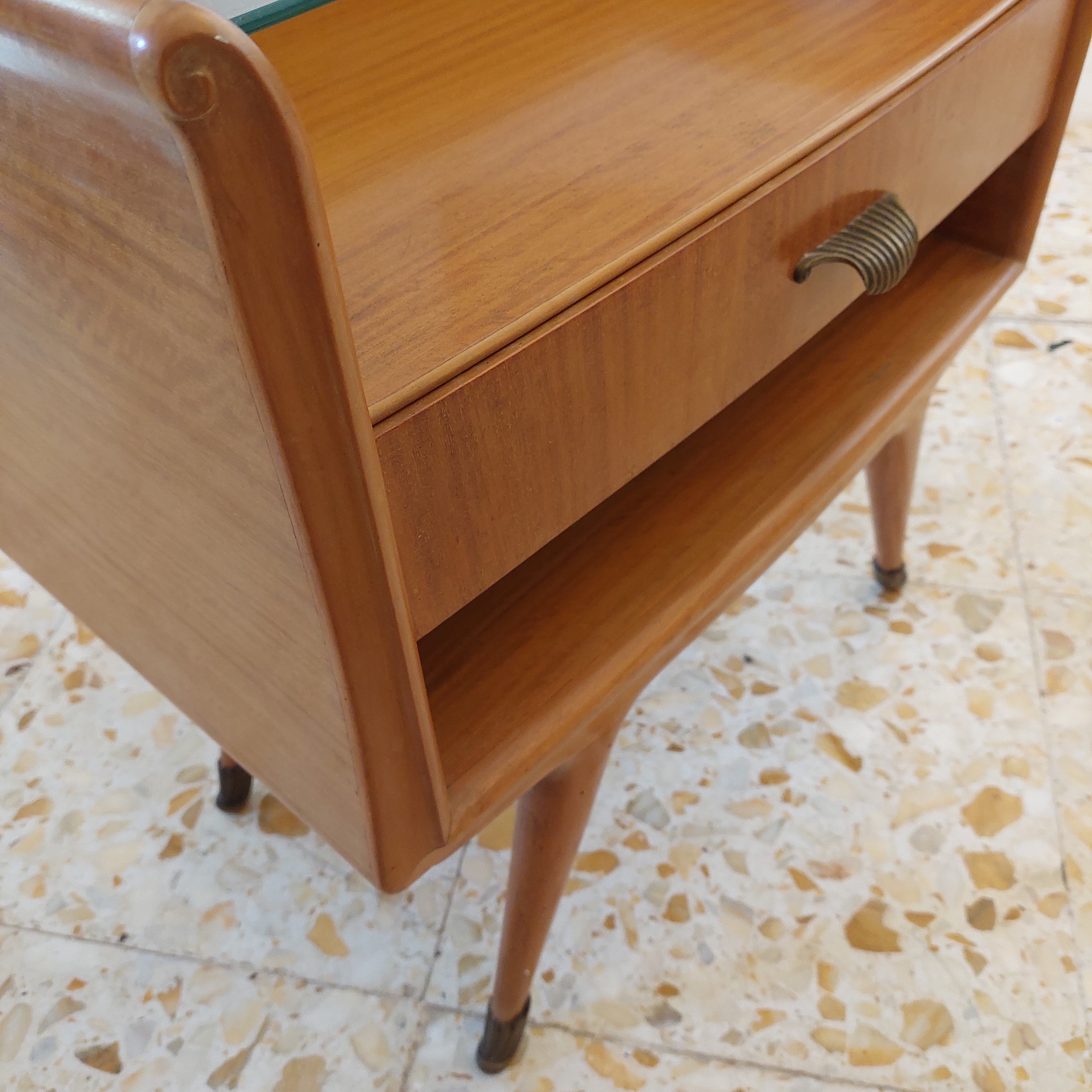 Set_of_2_of_Cherry_wood_Bedside_Tables_by_Paulo_Buffa_from_1950