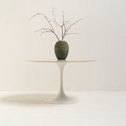 Raymond_Loewy_DF2000_Pedestal_Dining_Table_for_Doubinski_Frères,_1960s
