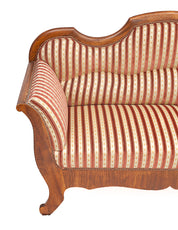 Recamier_loveseat_or_sofa_with_crossbars