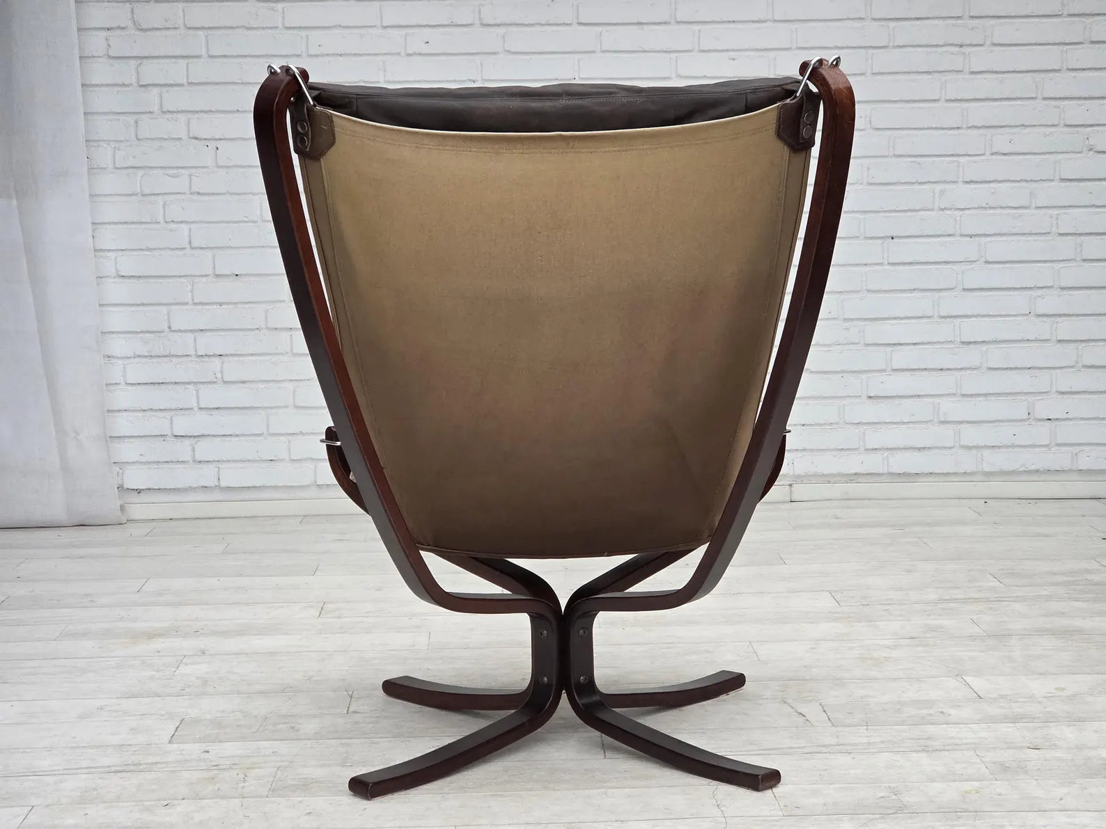 Recliner_Armchair_&_Ottoman_by_Sigurd_Ressel,_1970s_Norway