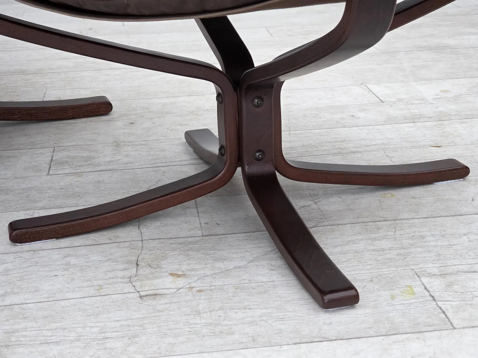 Recliner_Armchair_&_Ottoman_by_Sigurd_Ressel,_1970s_Norway