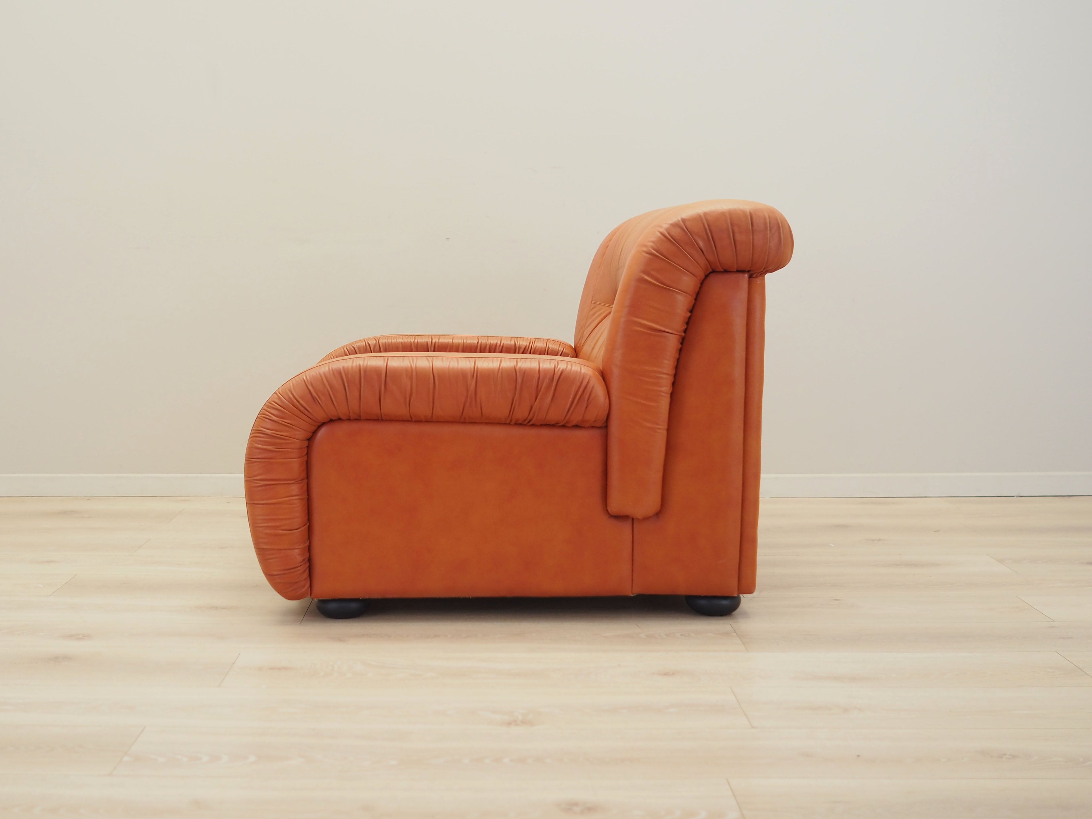 Orange_Armchair,_Original_Leather,_1970s,_Denmark