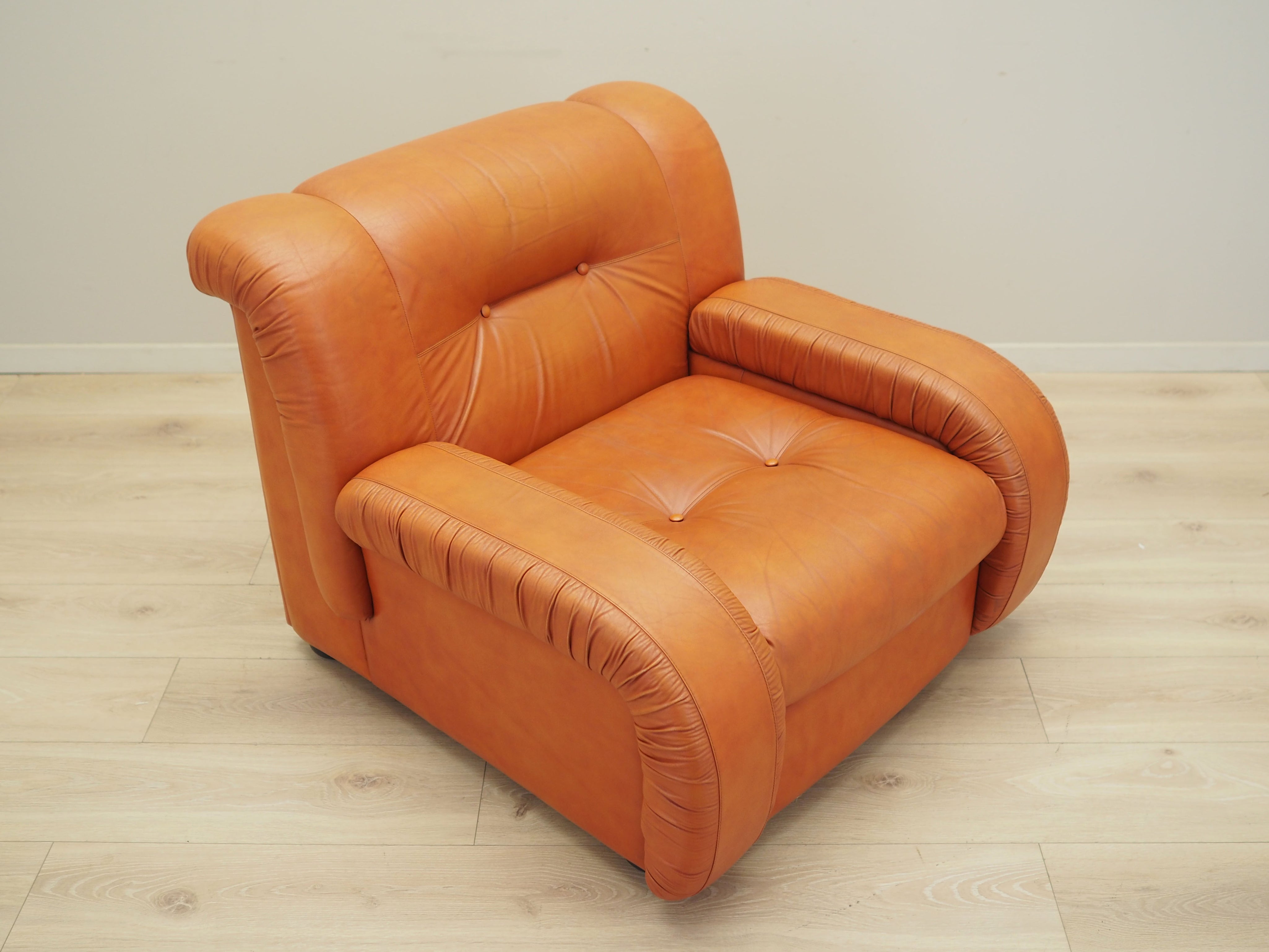 Orange_Armchair,_Original_Leather,_1970s,_Denmark