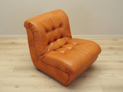 Red_Armchair,_Original_Leather,_1970s,_Italy