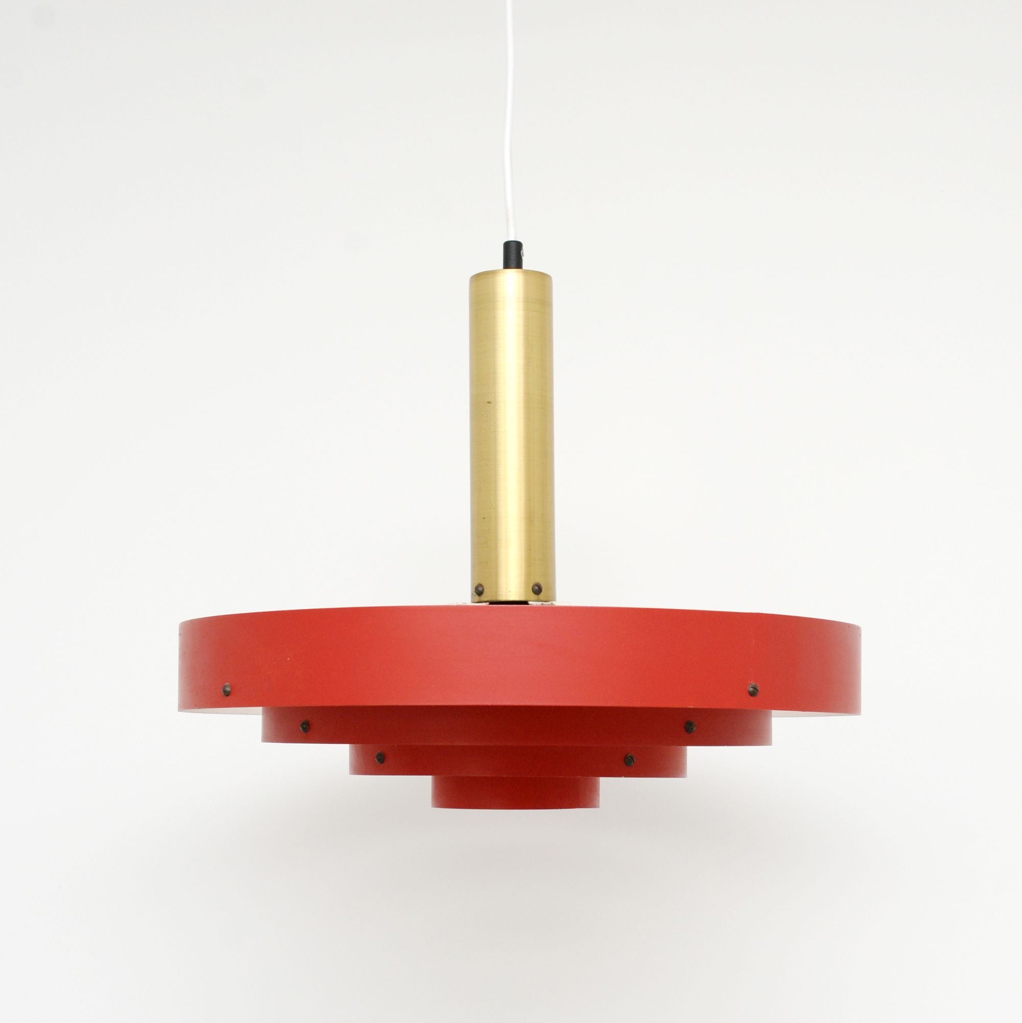 Scandinavian_Red_and_Gold_Multi-Shade_Pendant_Lamp,_1960s