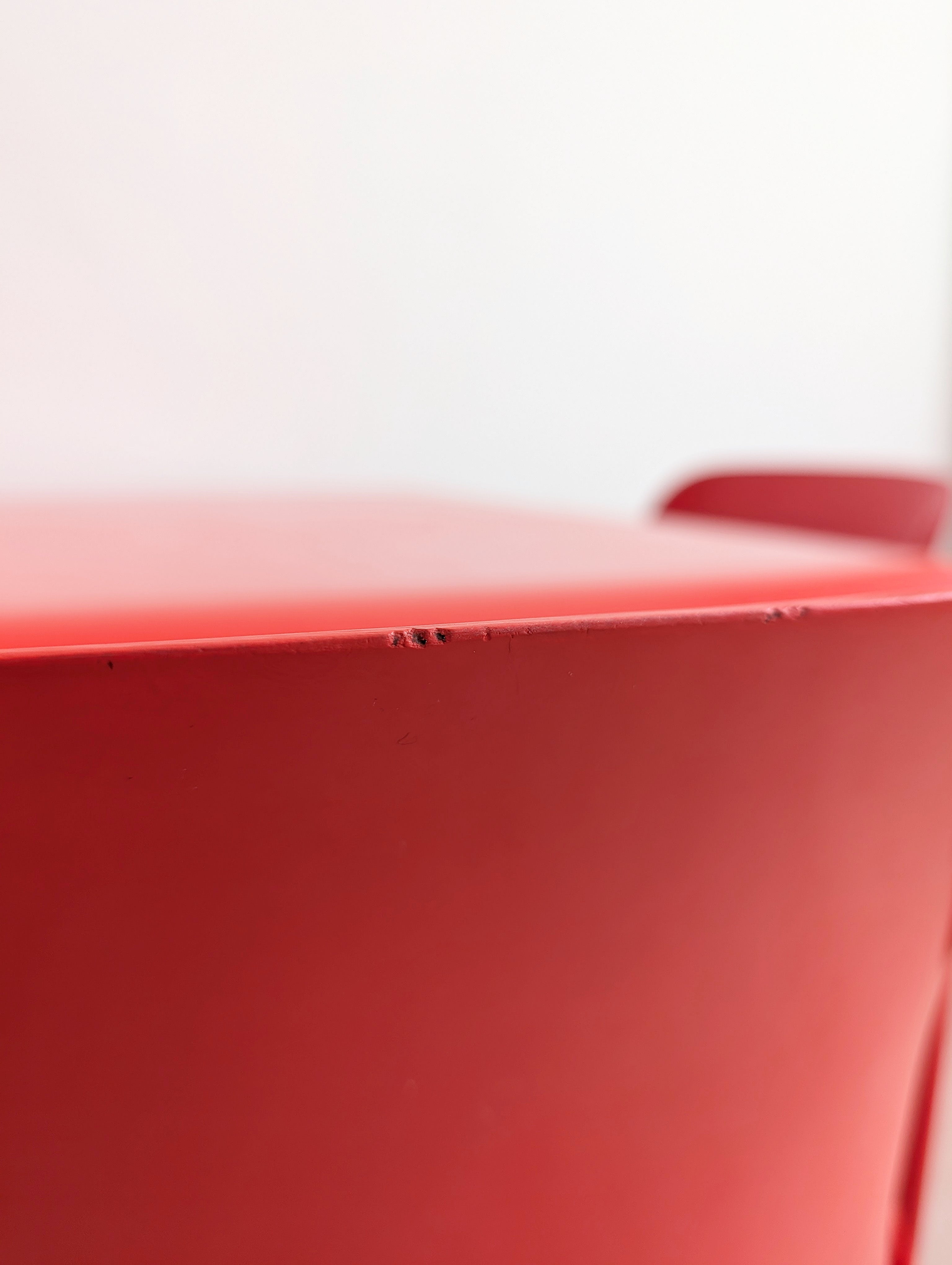 Set_of_Red_Selene_Table_and_3_chairs_by_Vico_Magistretti_for_Artemide,_1960s
