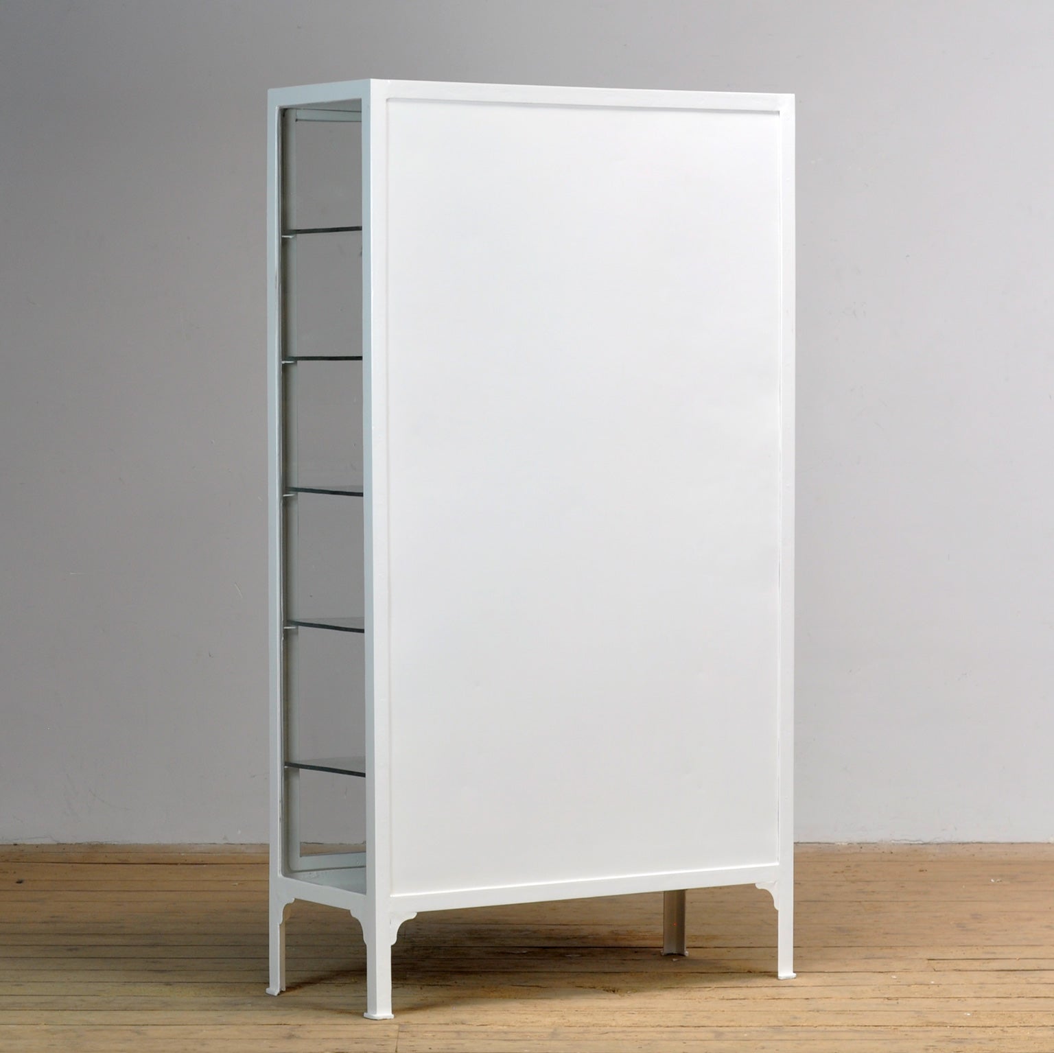 Restored_Medical_cabinet_from_1930’s