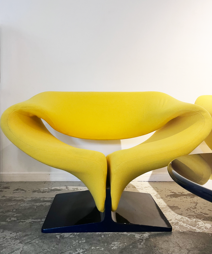 Ribbon_Armchair_by_Pierre_Paulin,_Model_F582,_Artifort,_1965