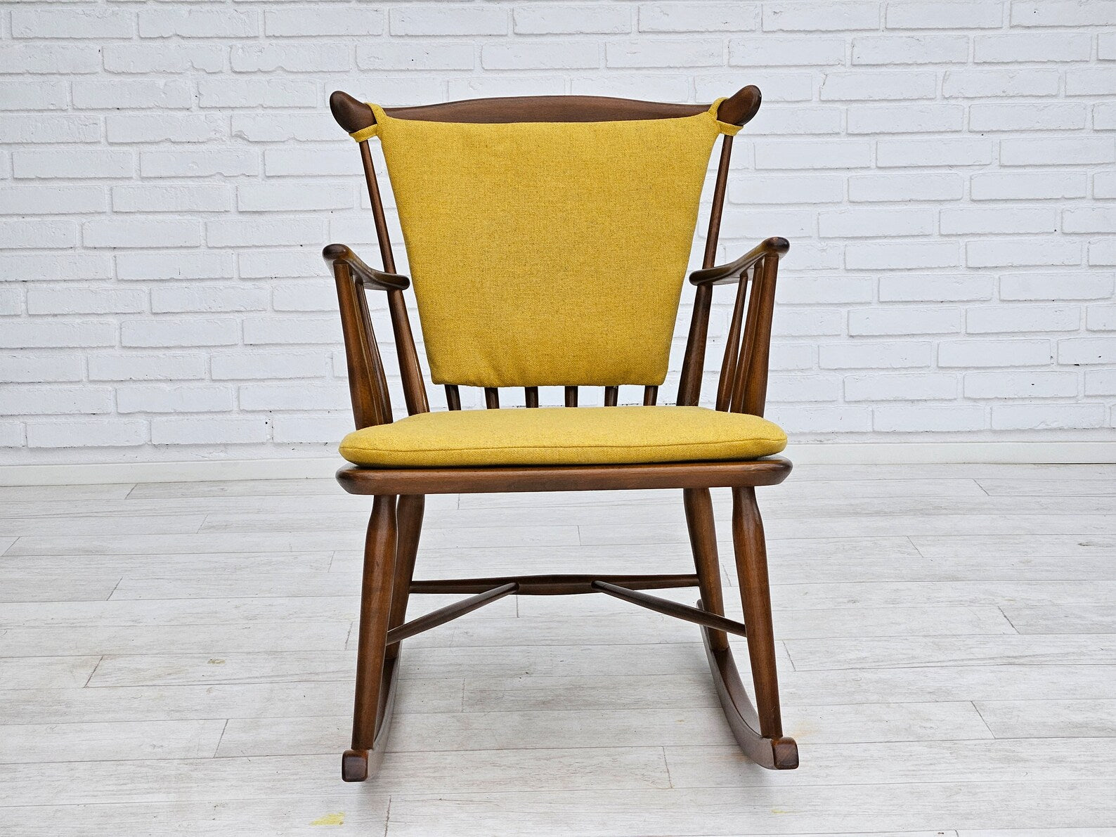 Farstrup_Stolefabrik_Danish_Rocking_Chair,_1960s–1970s,_Denmark