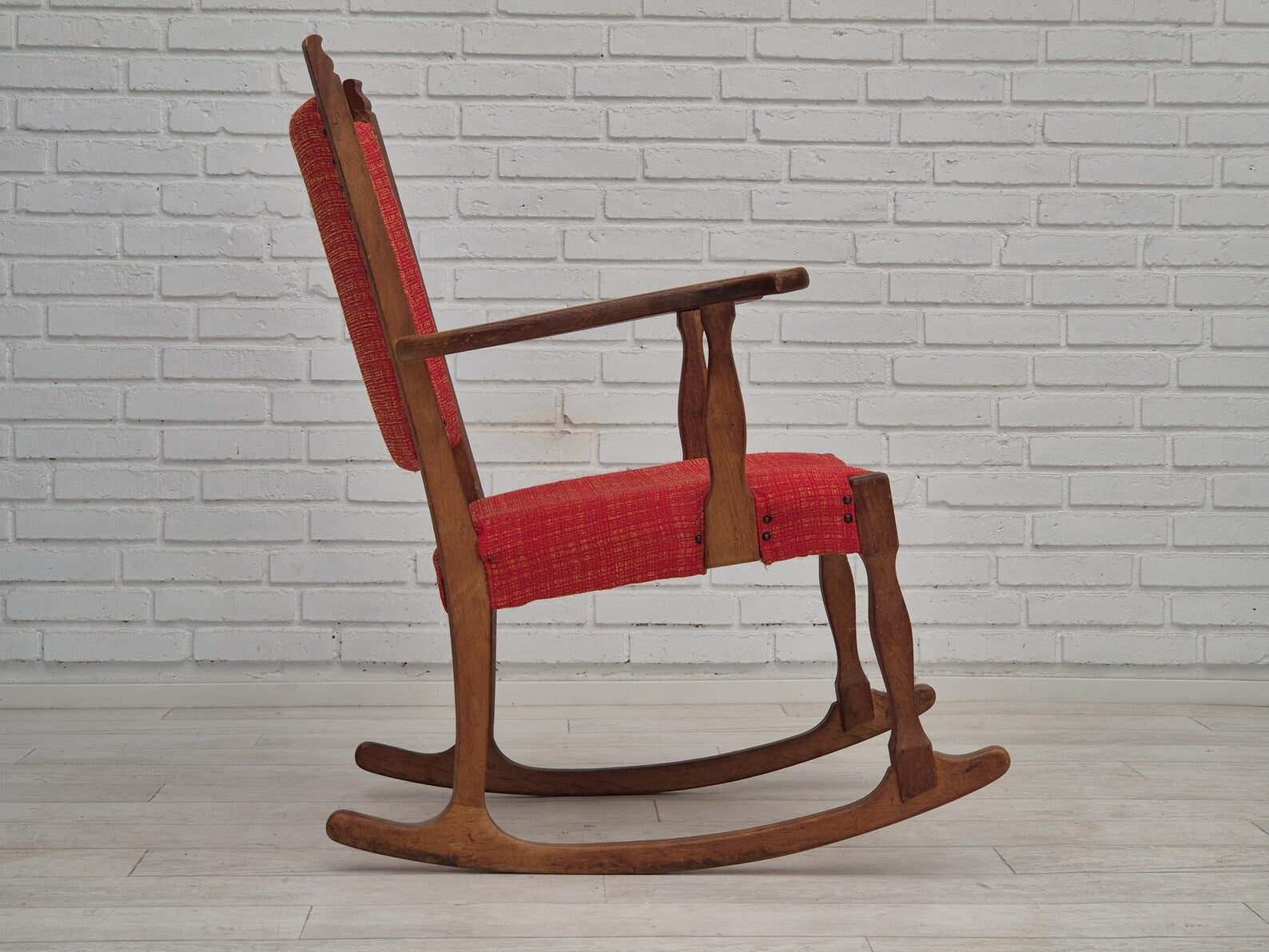 Danish_Oak_Rocking_Chair_in_Red_Wool,_1960s