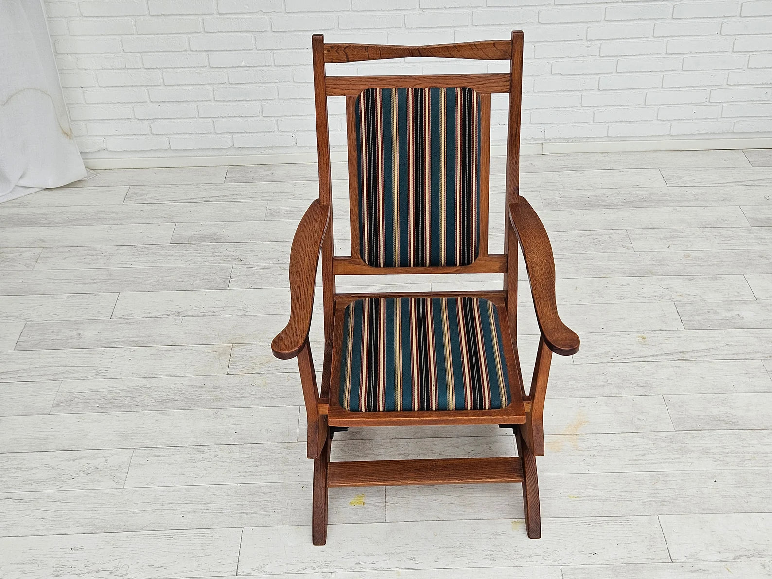 Scandinavian_Modern_Rocking_Chair,_1950s–1960s,_Denmark