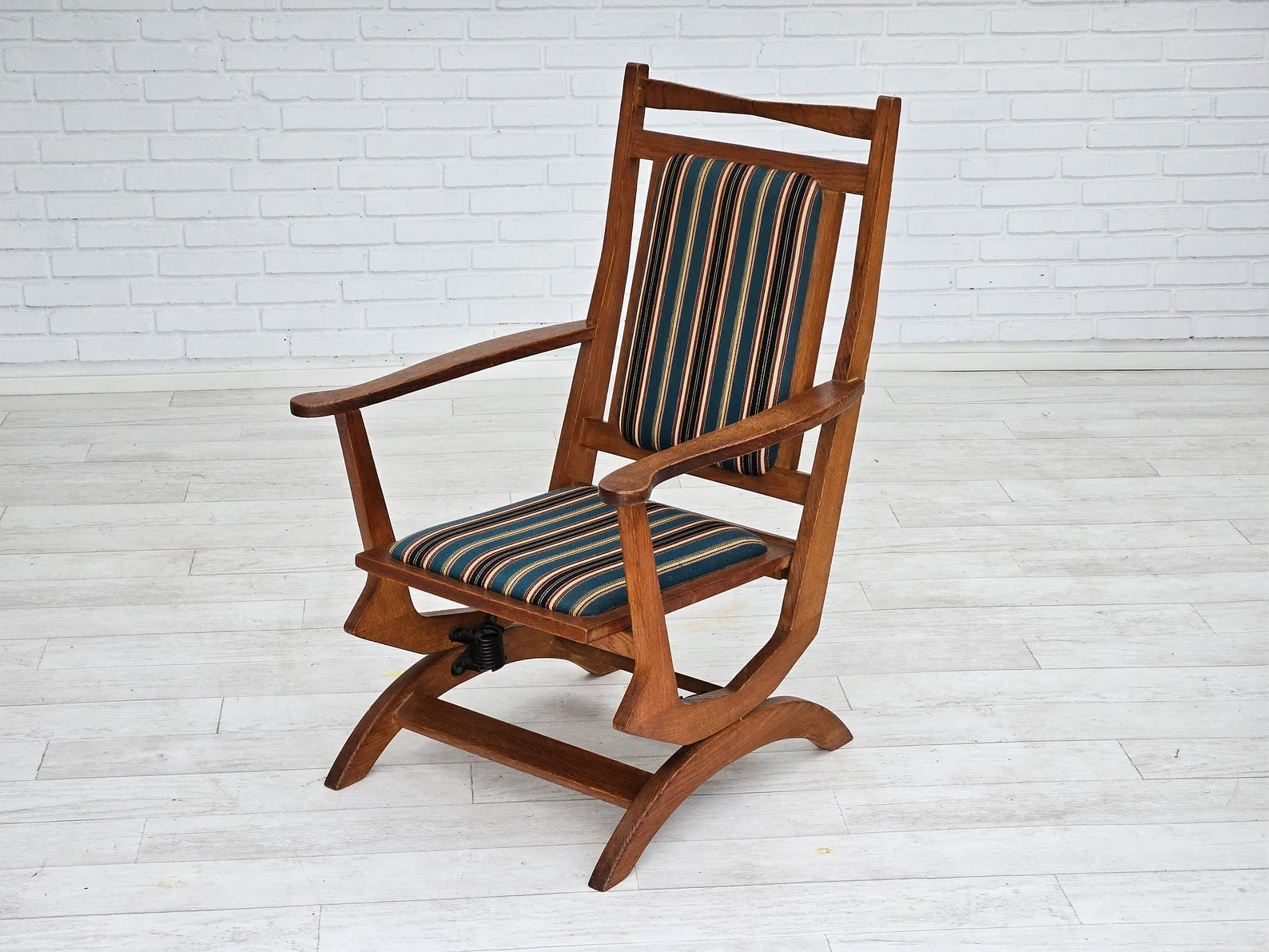 Scandinavian_Modern_Rocking_Chair,_1950s–1960s,_Denmark