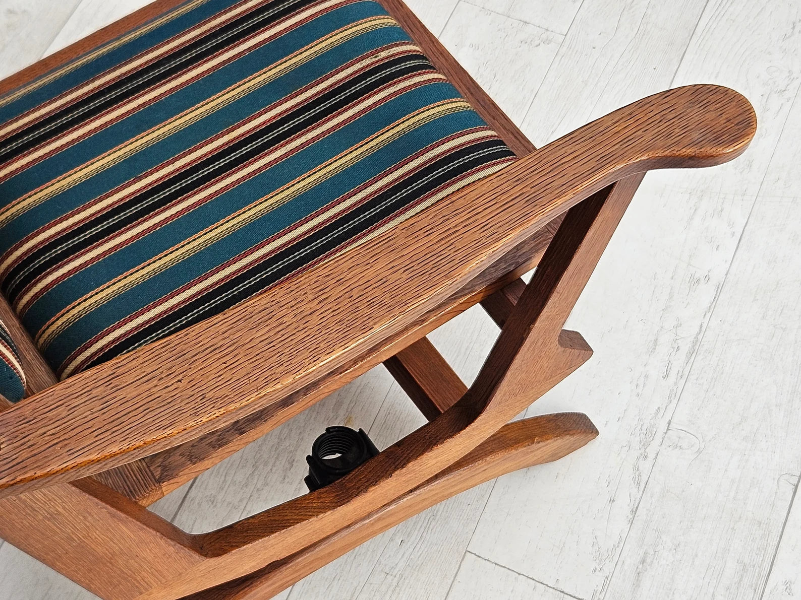 Scandinavian_Modern_Rocking_Chair,_1950s–1960s,_Denmark