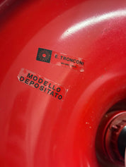 Rode_space_age_disc_lamp_van_Enrico_Tronconi