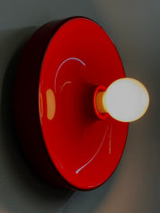 Rode_space_age_disc_lamp_van_Enrico_Tronconi