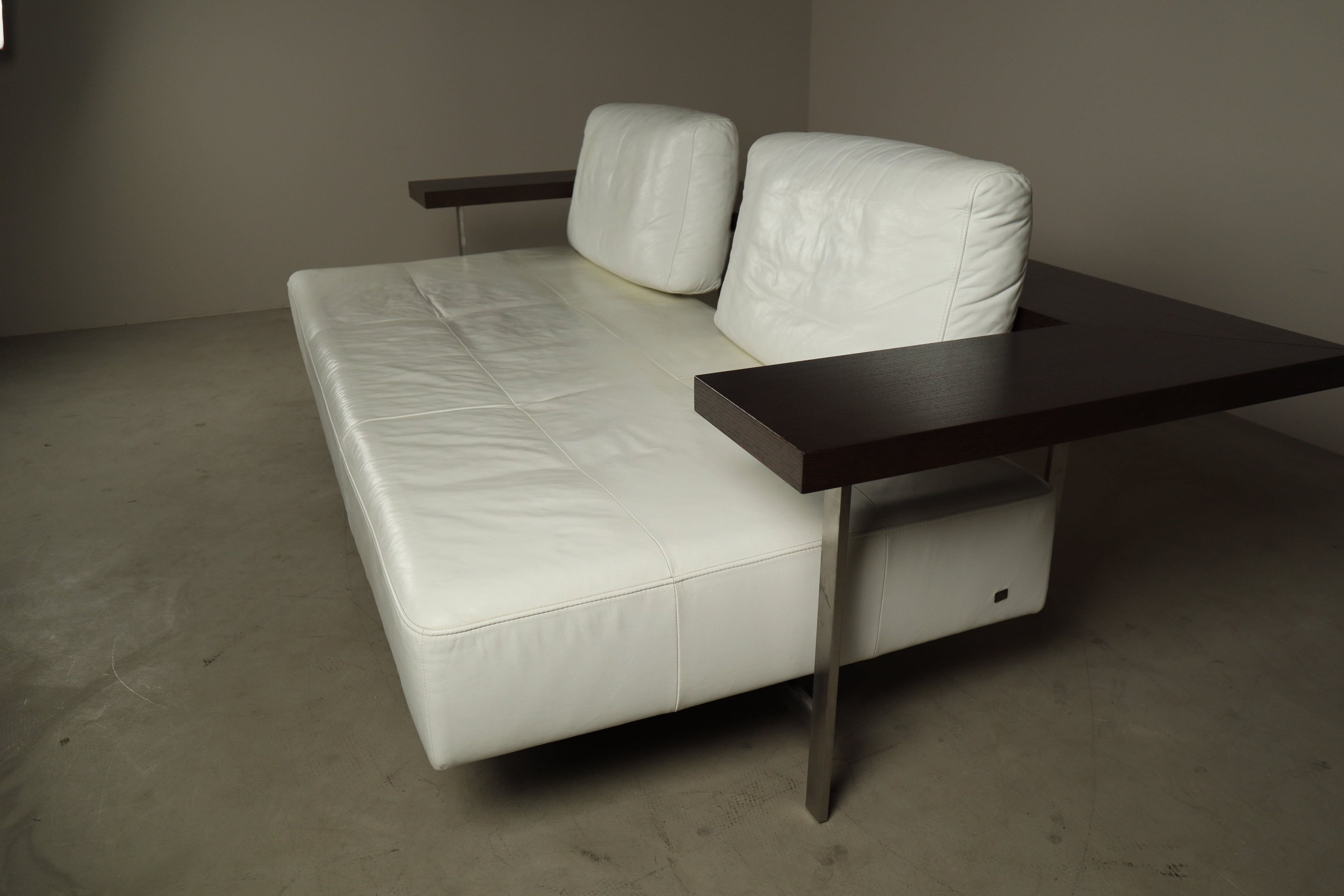 Rolf_Benz_Dono_sofa_by_Christian_Werner_in_white_leather,_1990s
