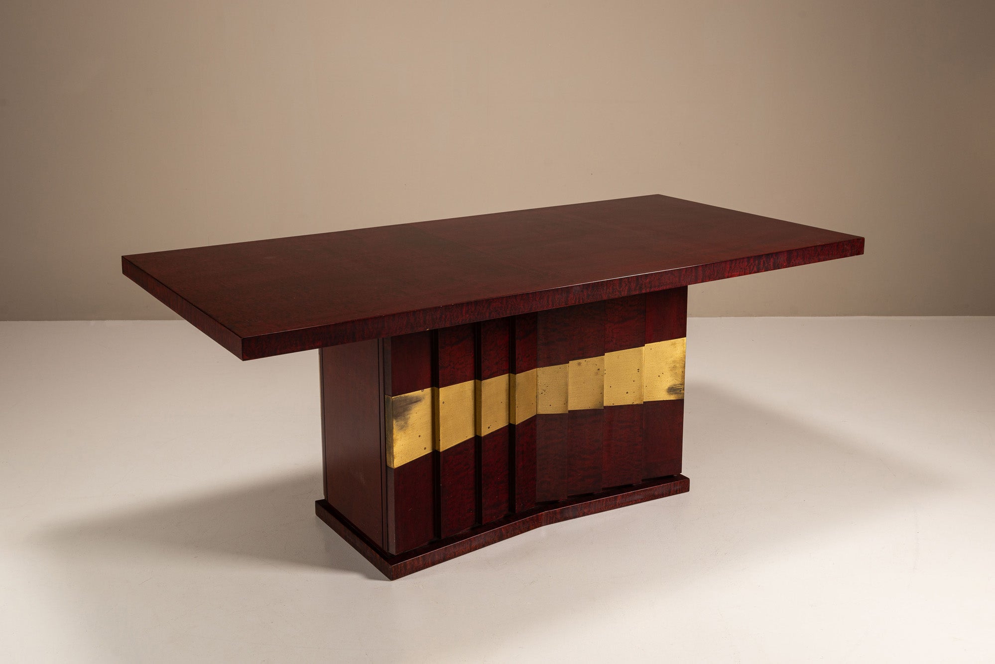Romanus_Dining_Table_by_Luciano_Frigerio,_1970s,_Italy