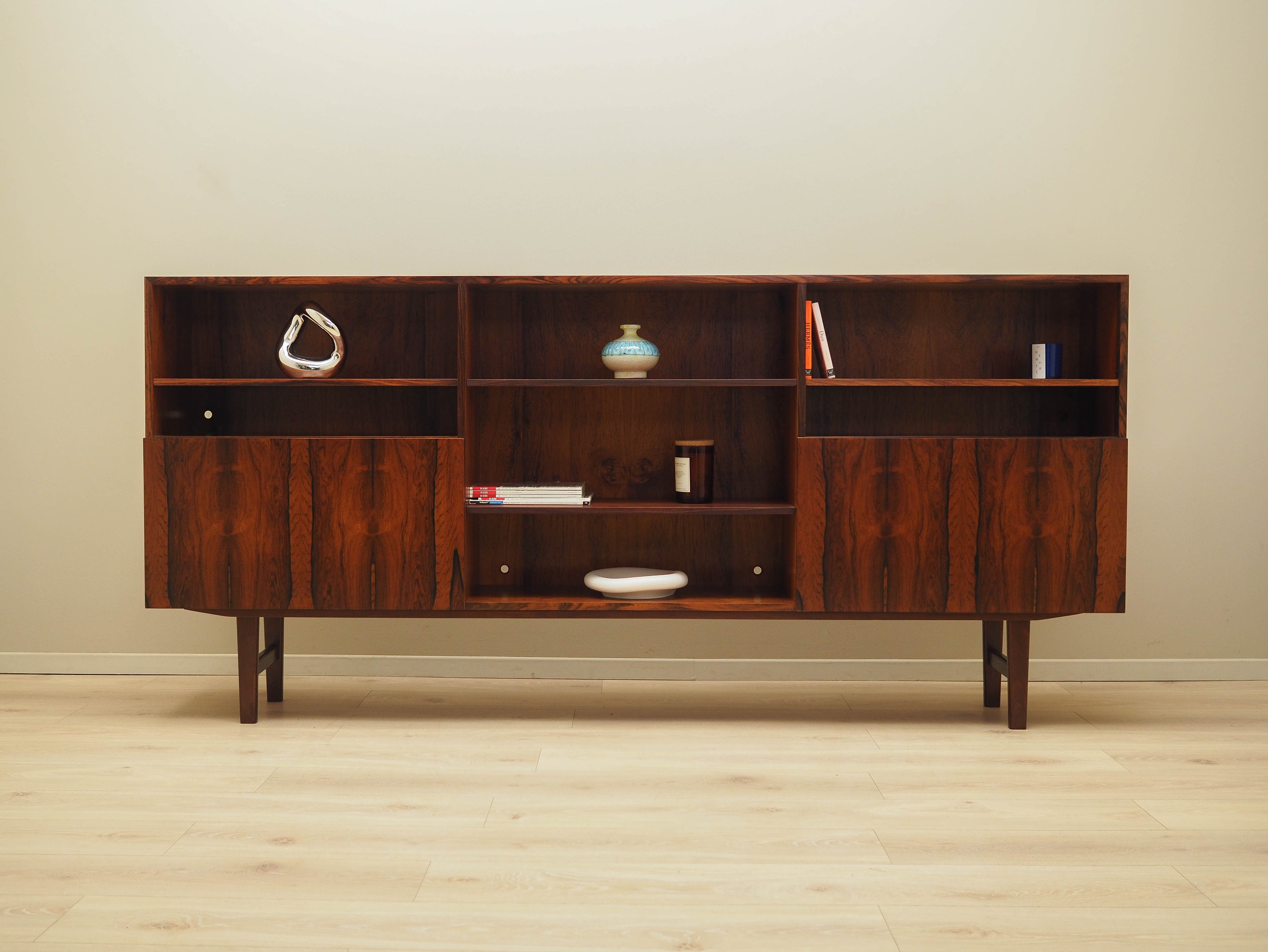 Rosewood_Bookcase,_Ib_Kofod-Larsen,_Rosewood,_1970s,_Denmark