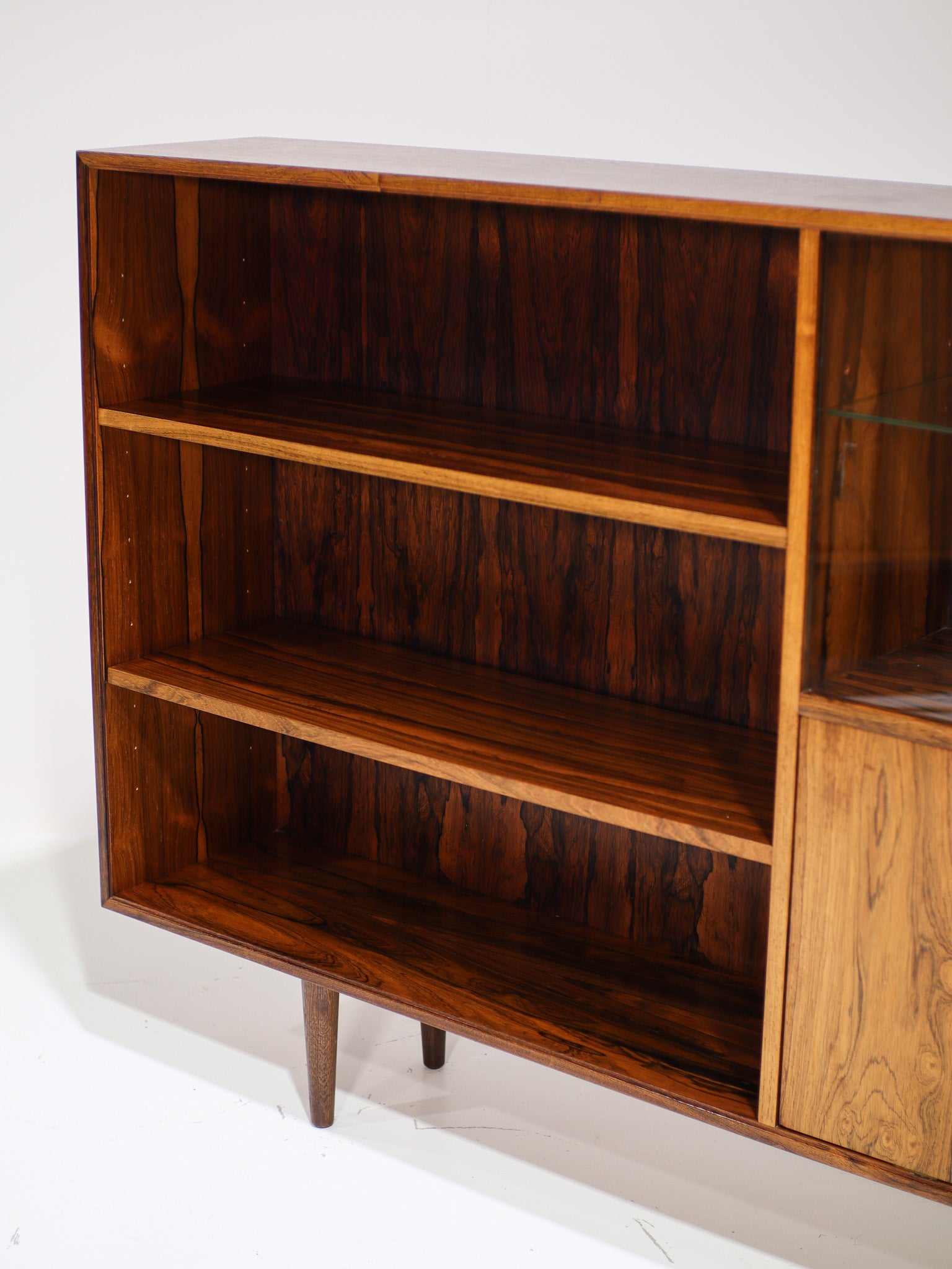 Rosewood_bookcase_wall_cabinet_vintage_Danish