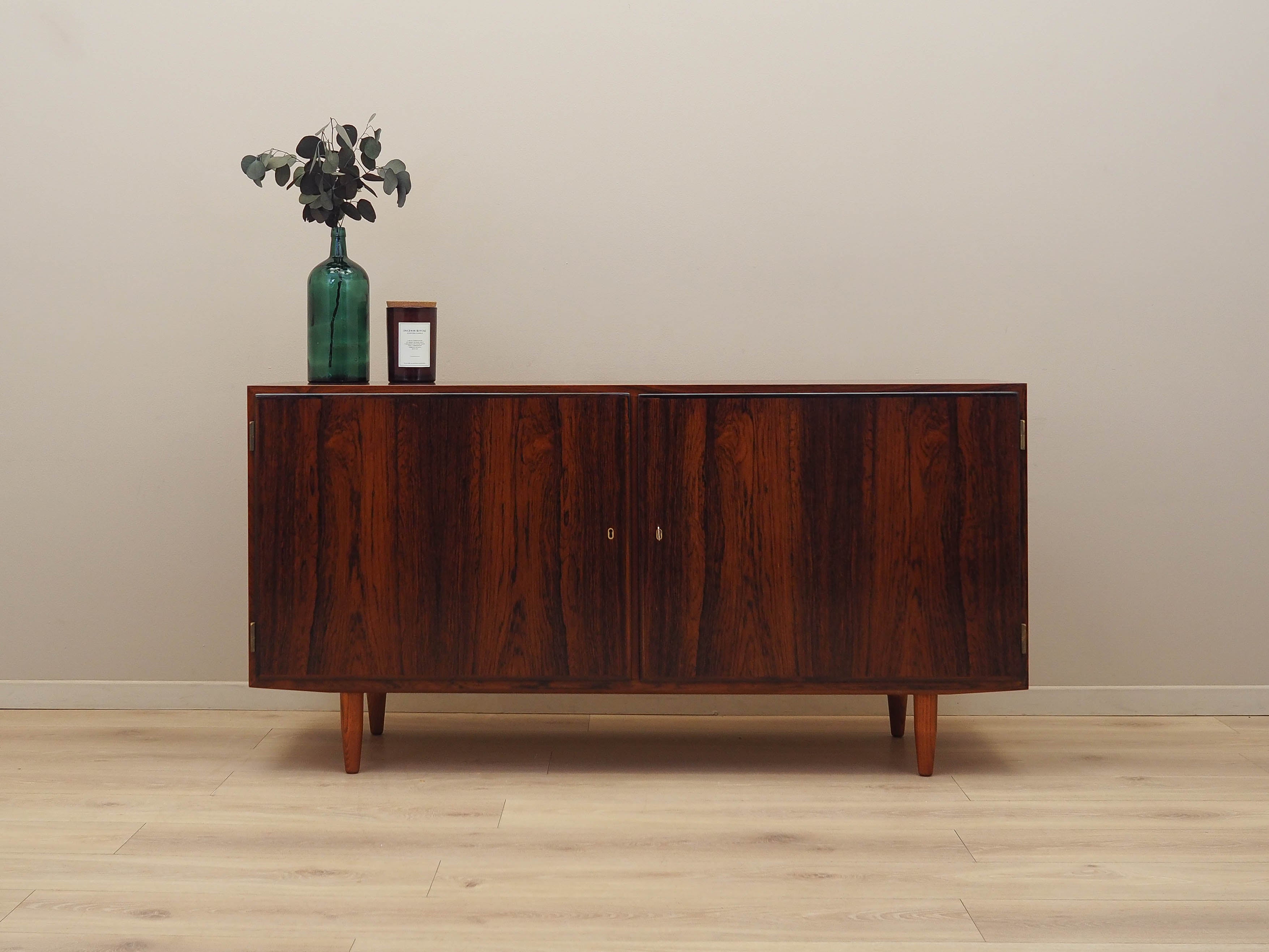 Rosewood_Cabinet,_Carlo_Jensen,_Hundevad_&_Co.,_1970s,_Danish_Design,_Denmark