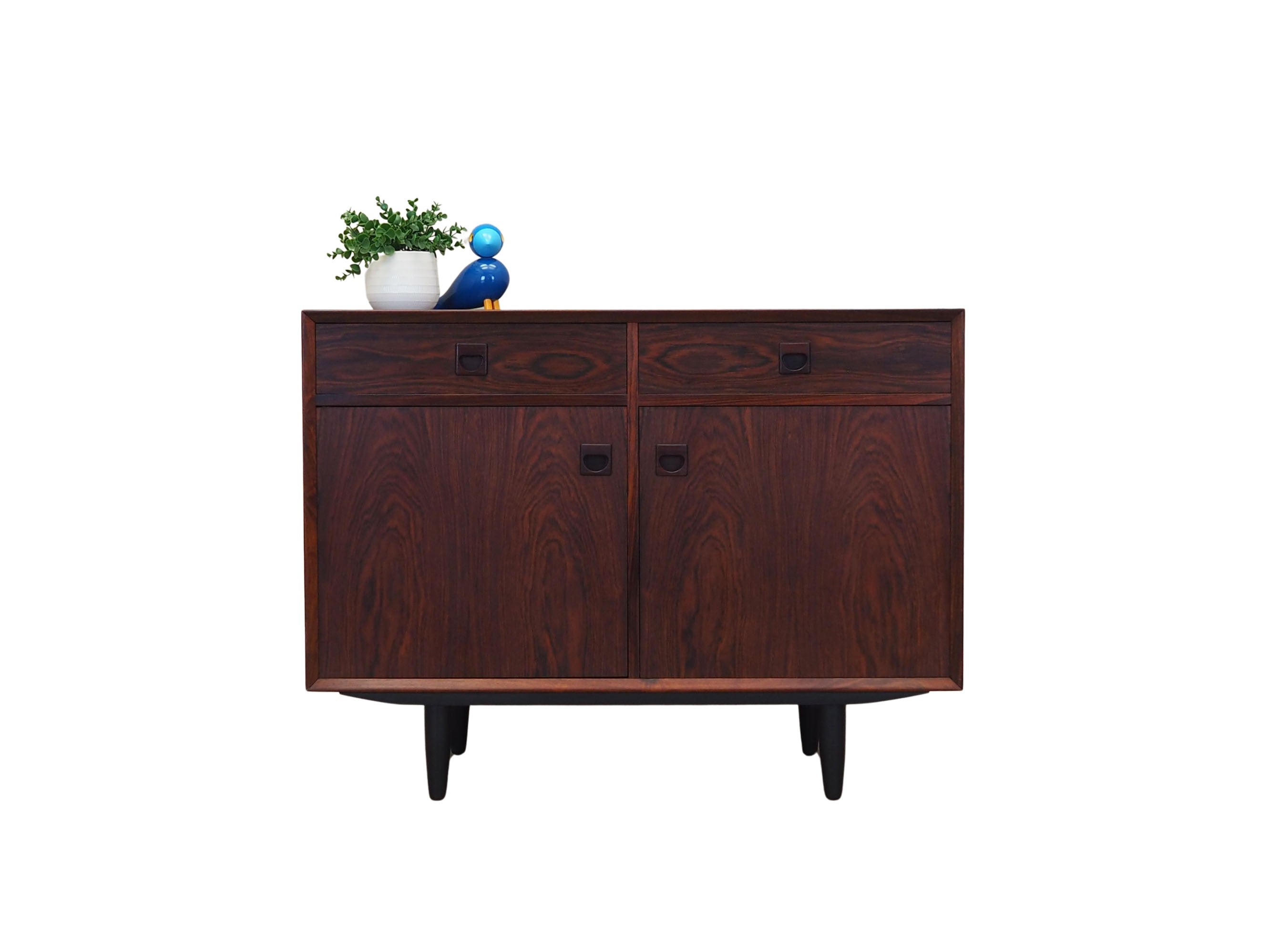 Rosewood_dresser,_Danish_design,_1970s,_production:_Denmark
