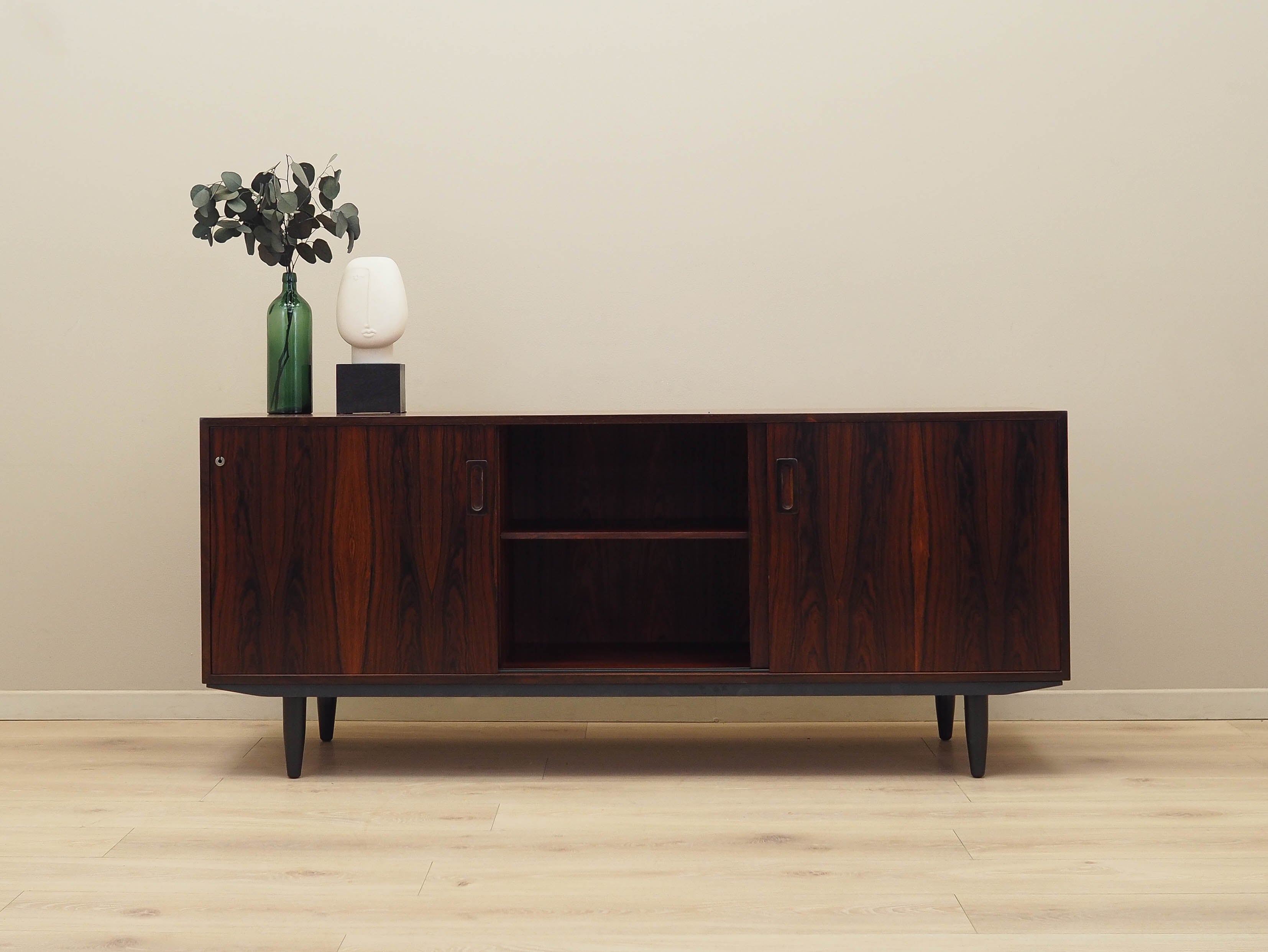Rosewood_Dresser,_Veneer,_1970s,_Denmark
