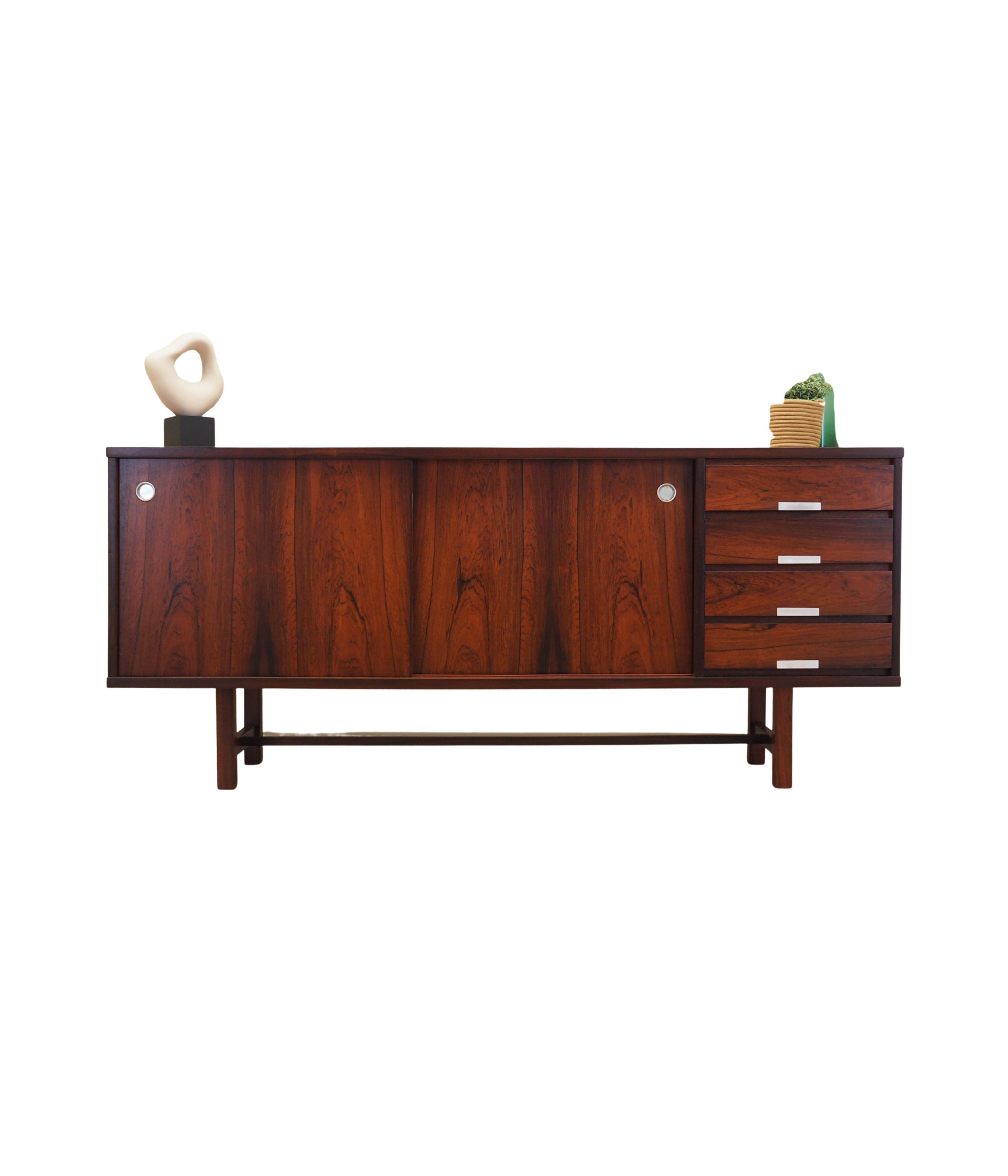Rosewood_sideboard,_Danish_design,_1970s,_production:_Denmark