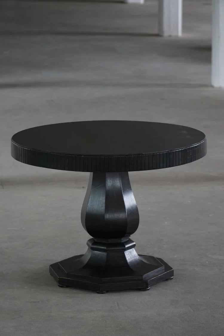 Round_Danish_Art_Deco_Dining_Table_in_Ebonized_Oak,_Early_20th_Century