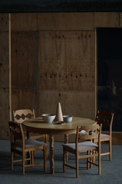 Round_Danish_Oak_Dining_Table_with_Two_Extension_Leaves,_Mid_Century_Modern,_1960s