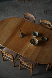 Round_Danish_Oak_Dining_Table_with_Two_Extension_Leaves,_Mid_Century_Modern,_1960s