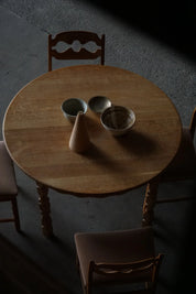 Round_Danish_Oak_Dining_Table_with_Two_Extension_Leaves,_Mid_Century_Modern,_1960s